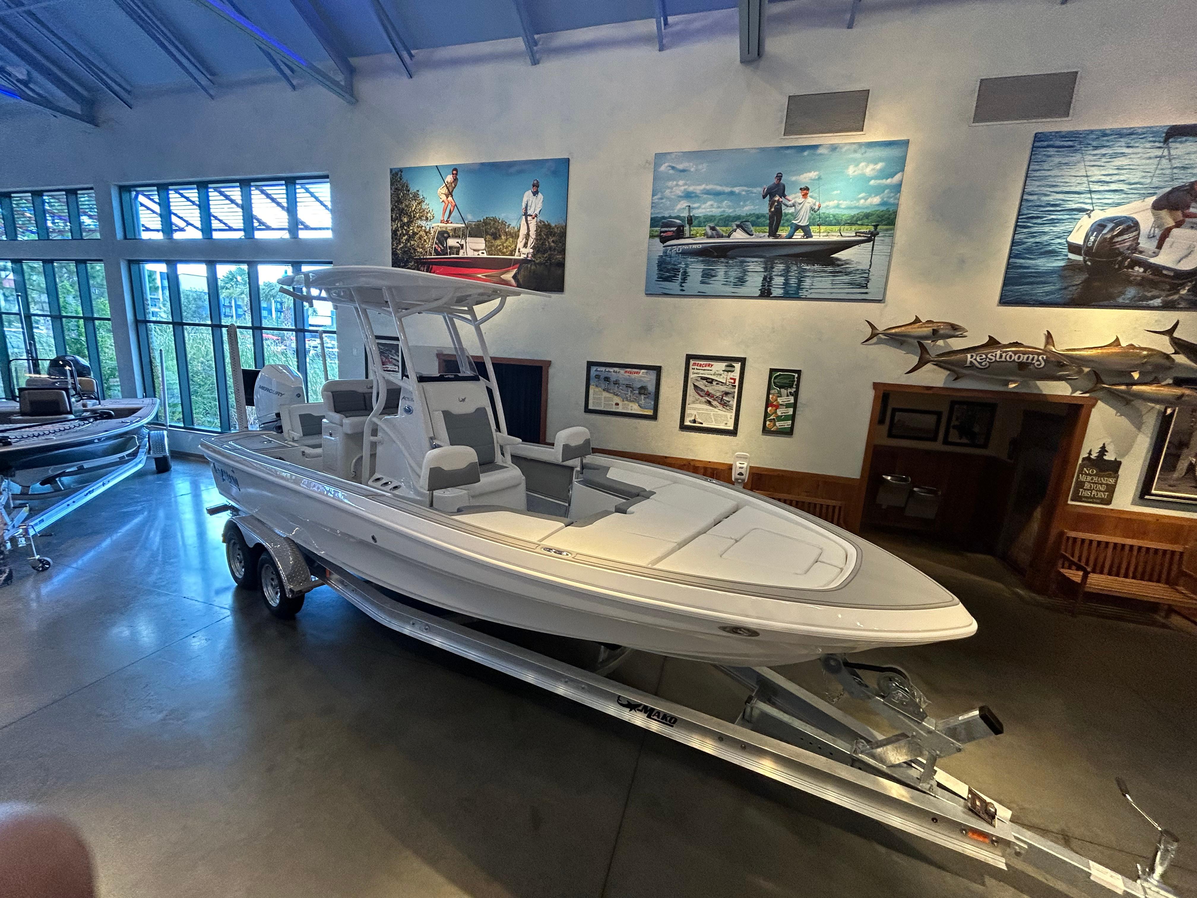 2025 Mako 24 APEX