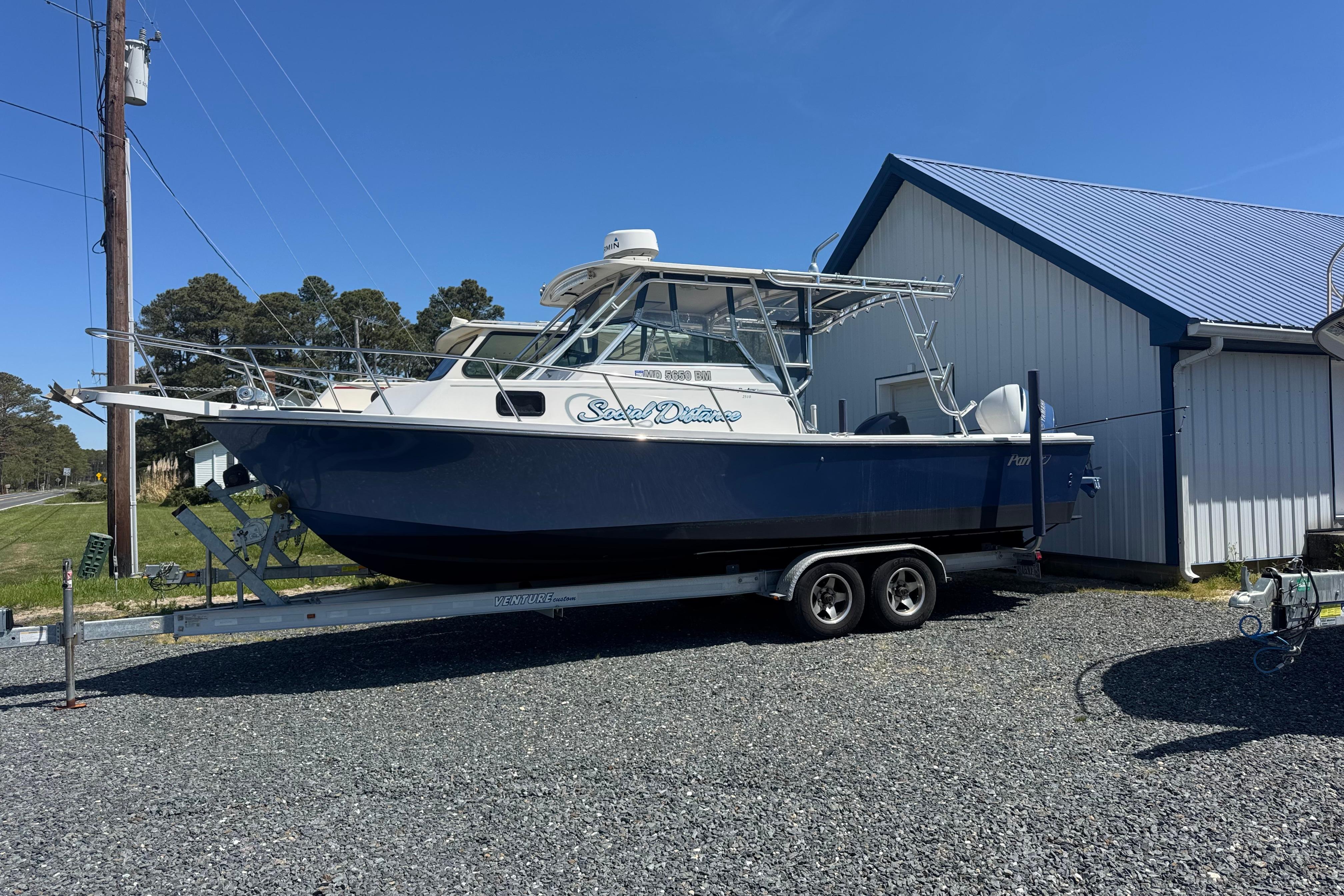 2002 Parker 2510 Walkaround