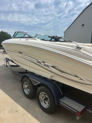 2005 Sea Ray 240 Select - 8