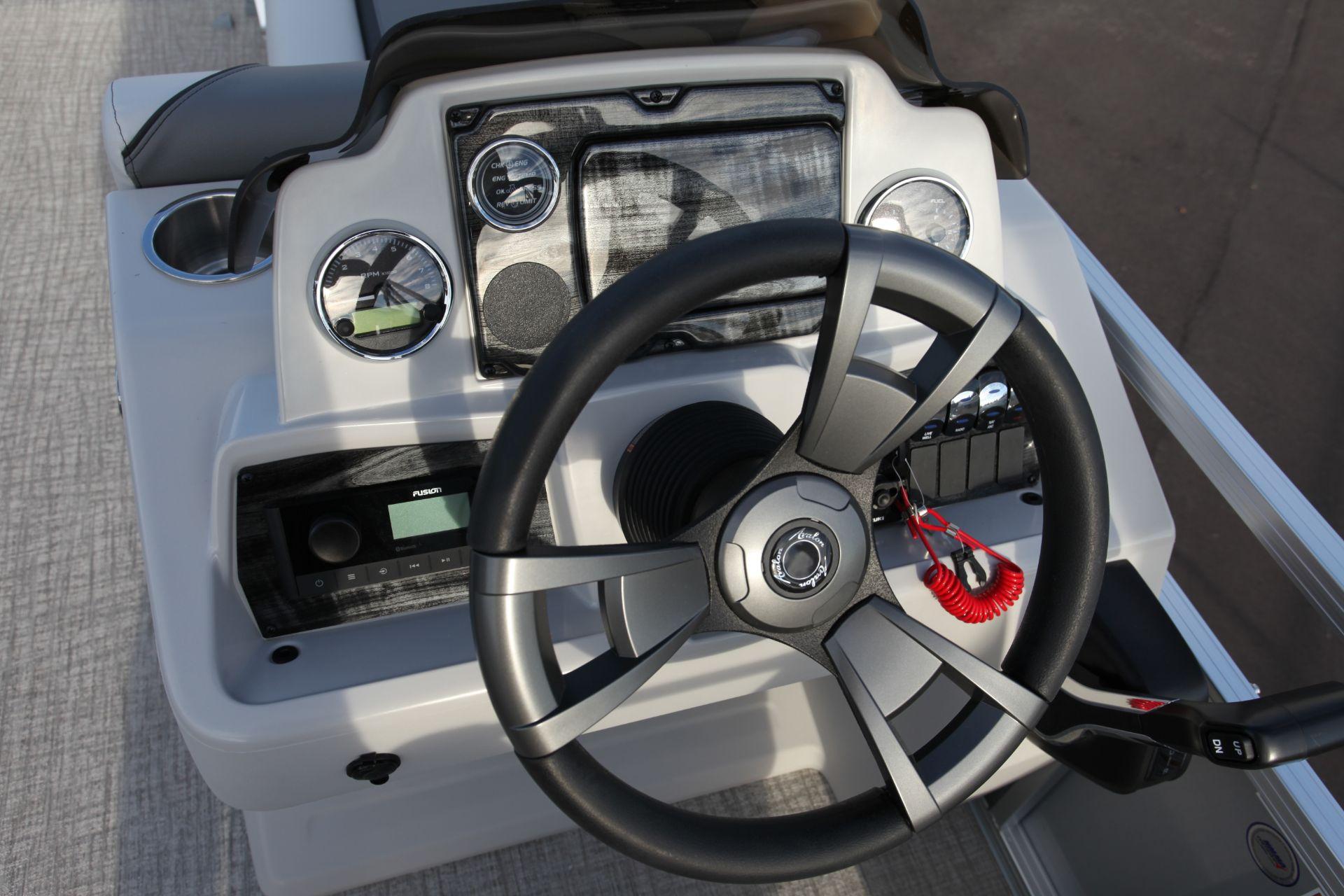 2024 Avalon Venture Fish N Cruise 23 ft. - 10