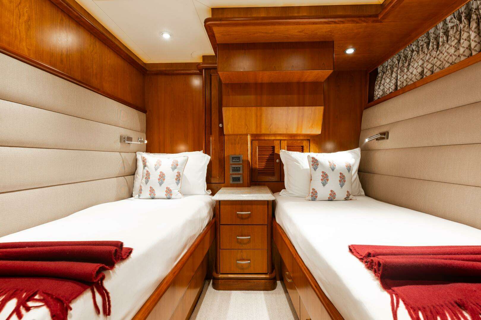 2007 President Tri-Deck - Image 34