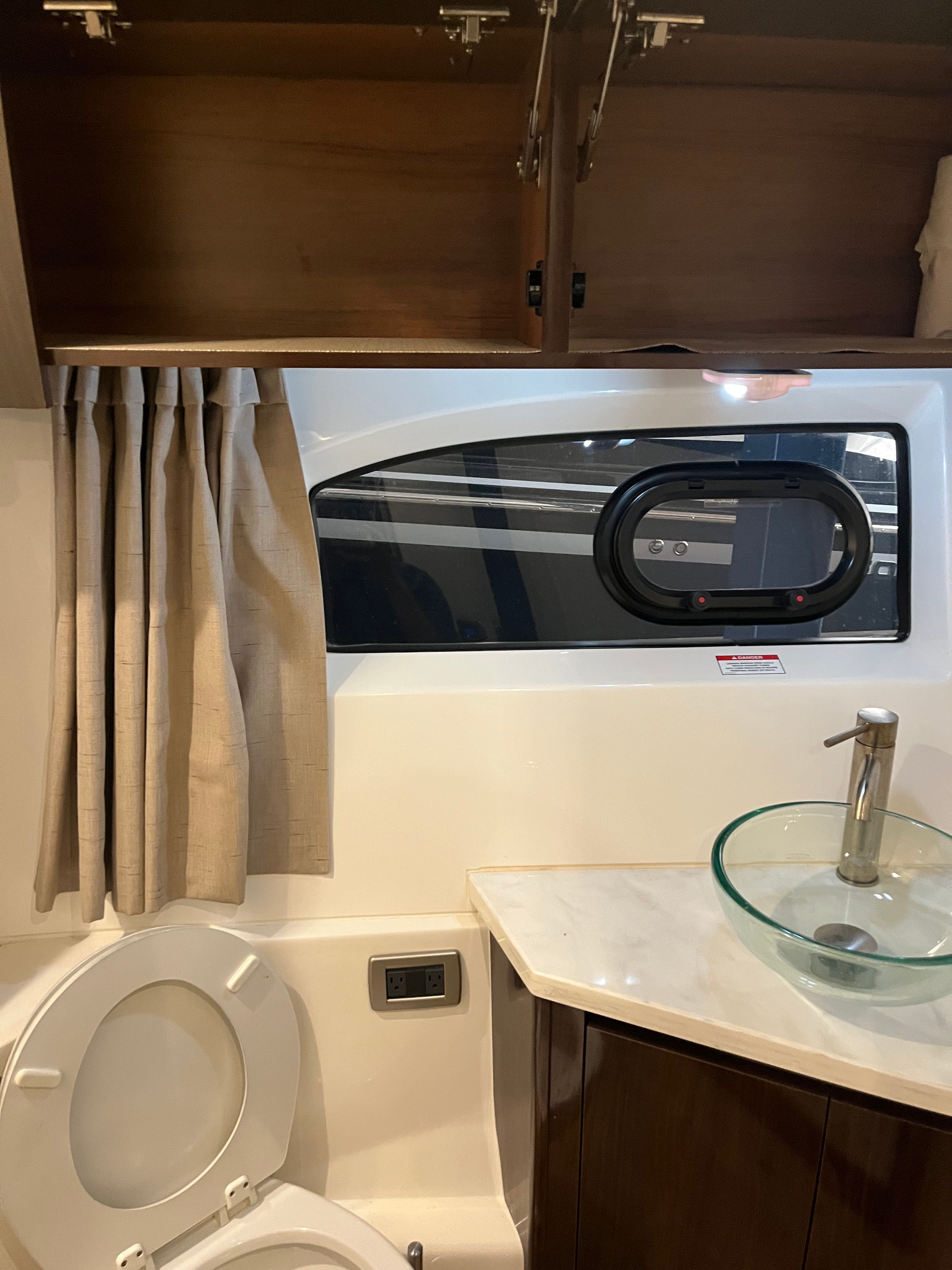 2017 Sea Ray Sundancer 400 - 10