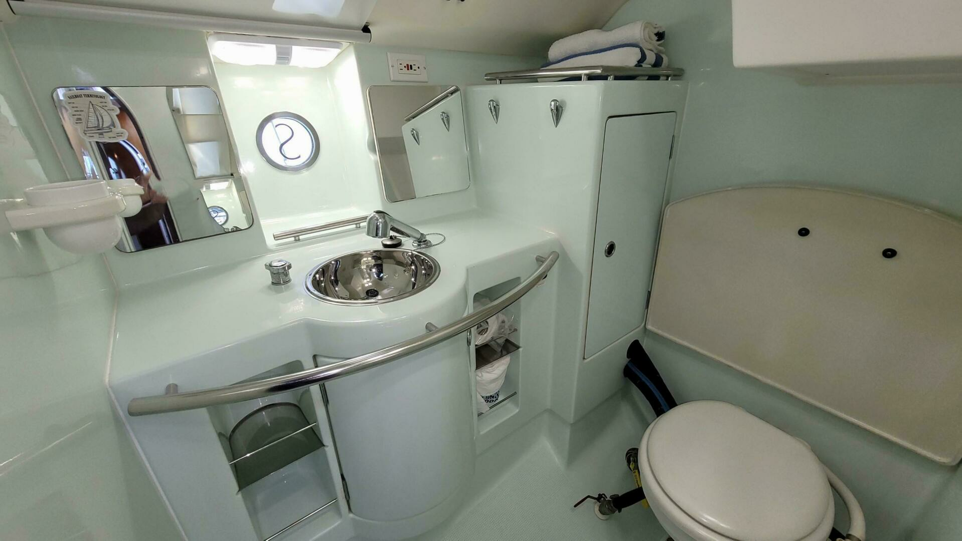 1993 Beneteau First 38.5 - Image 8