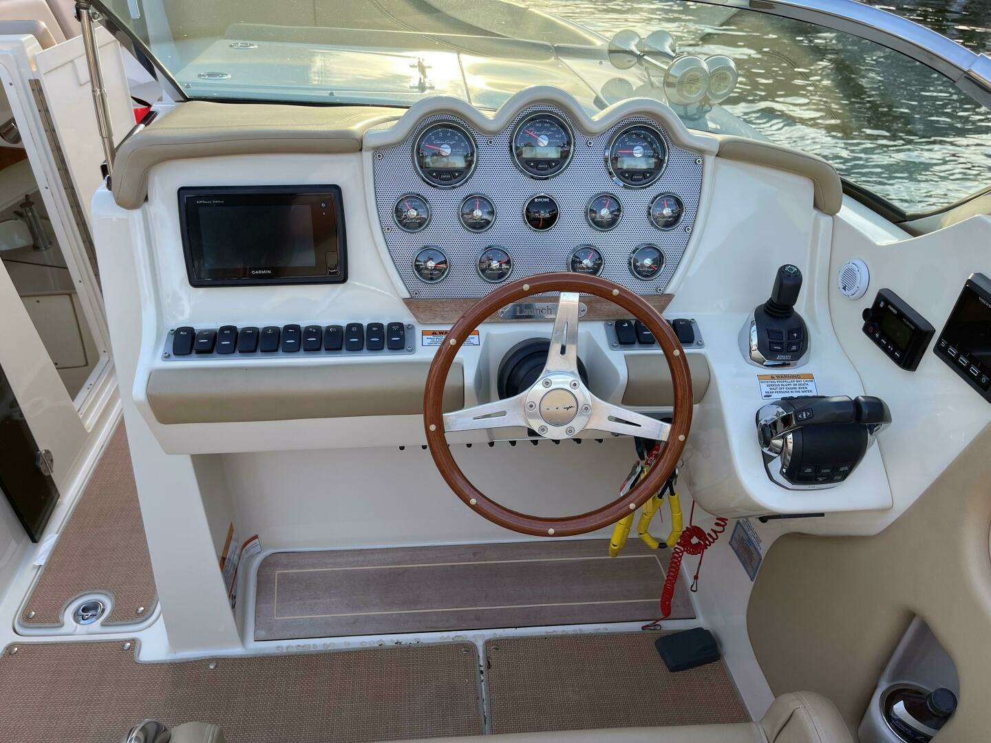 2015 Chris-Craft Launch 32RJ - Image 17