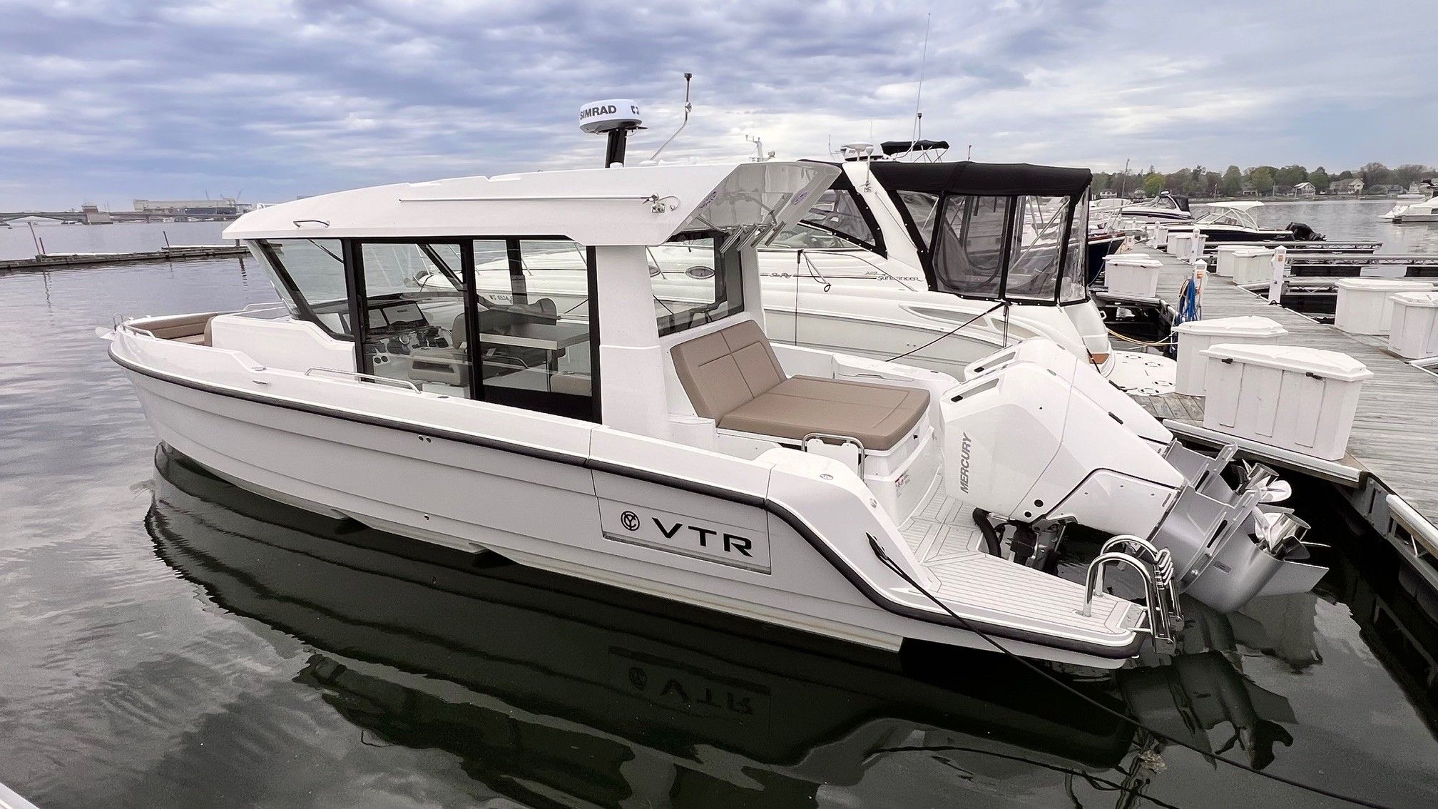 2026 Cruisers Yachts 38 VTR EC - 3
