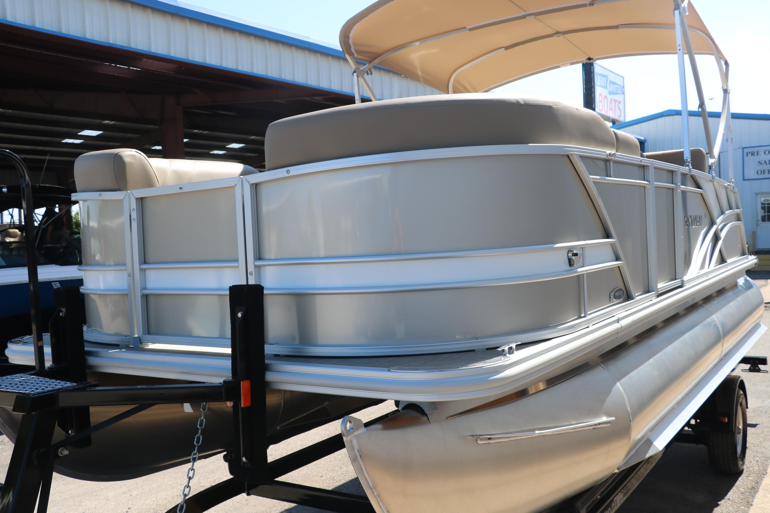 2025 Sylvan Mirage 820 CLZ DH pontoon boat with canopy, displayed outdoors.