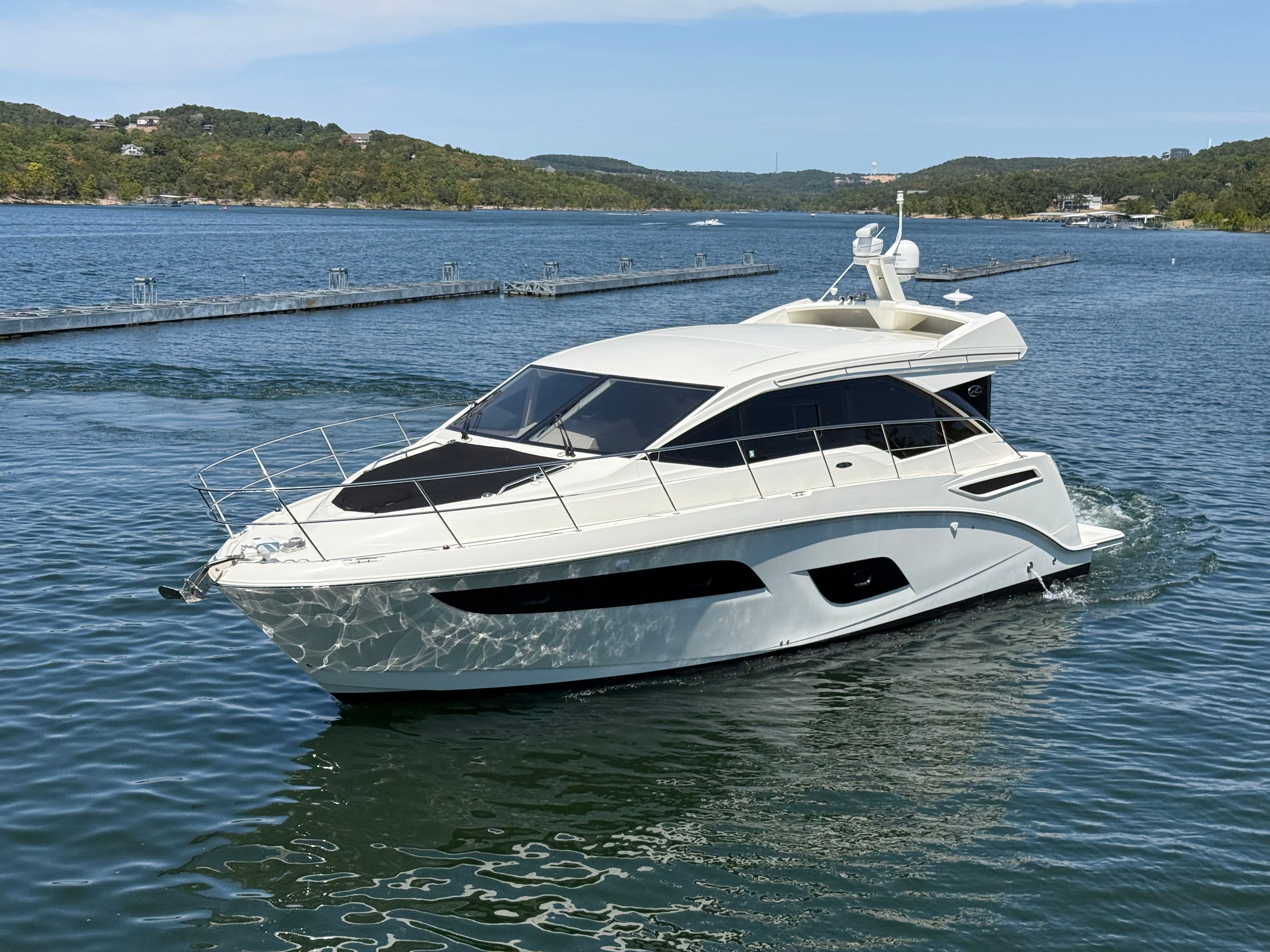2017 Sea Ray Sundancer 460