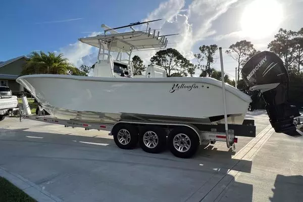 2016 Yellowfin Center Console