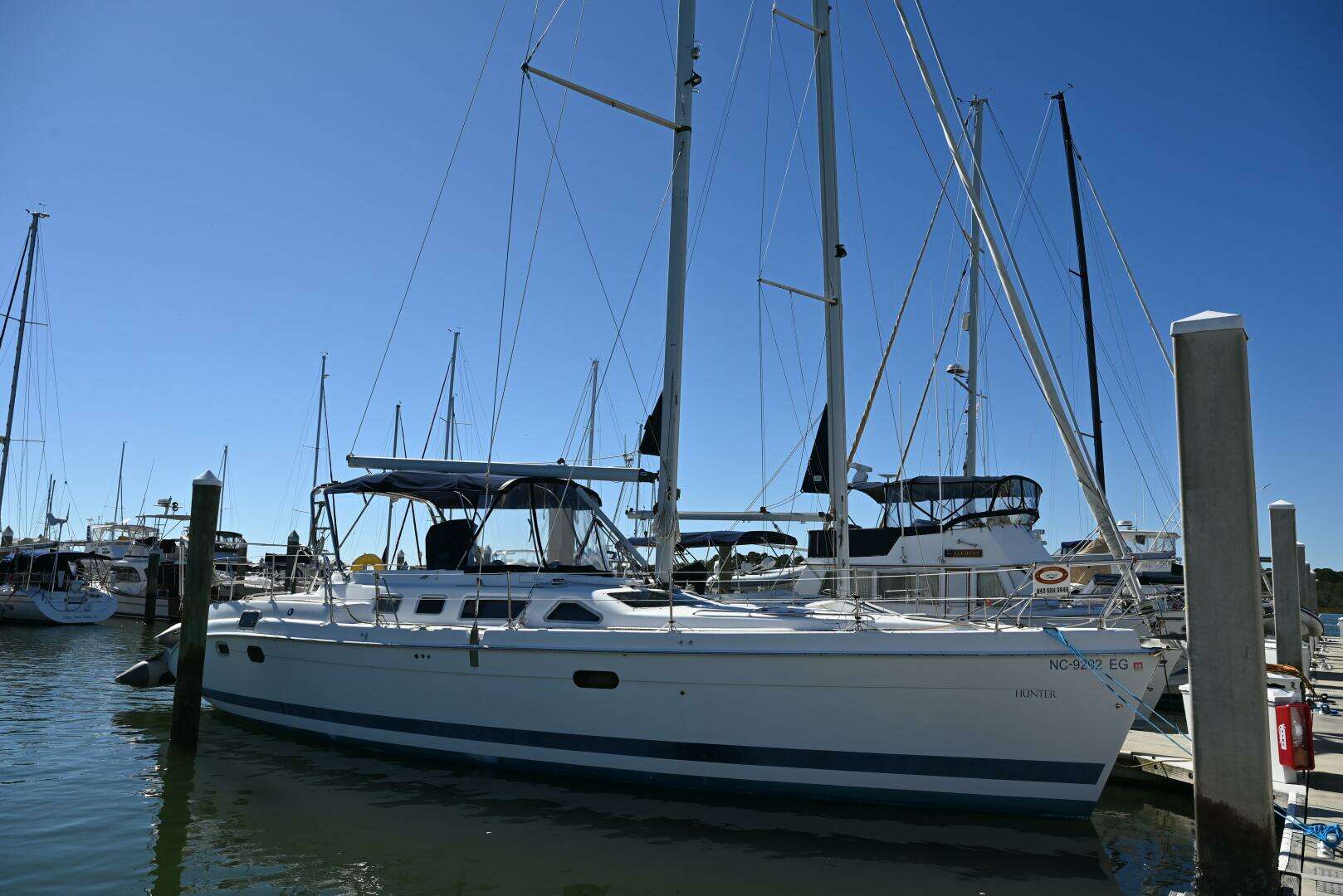 2003 Hunter 456 - Image 112