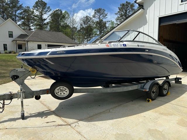 2012 Yamaha Boats 242 Limited