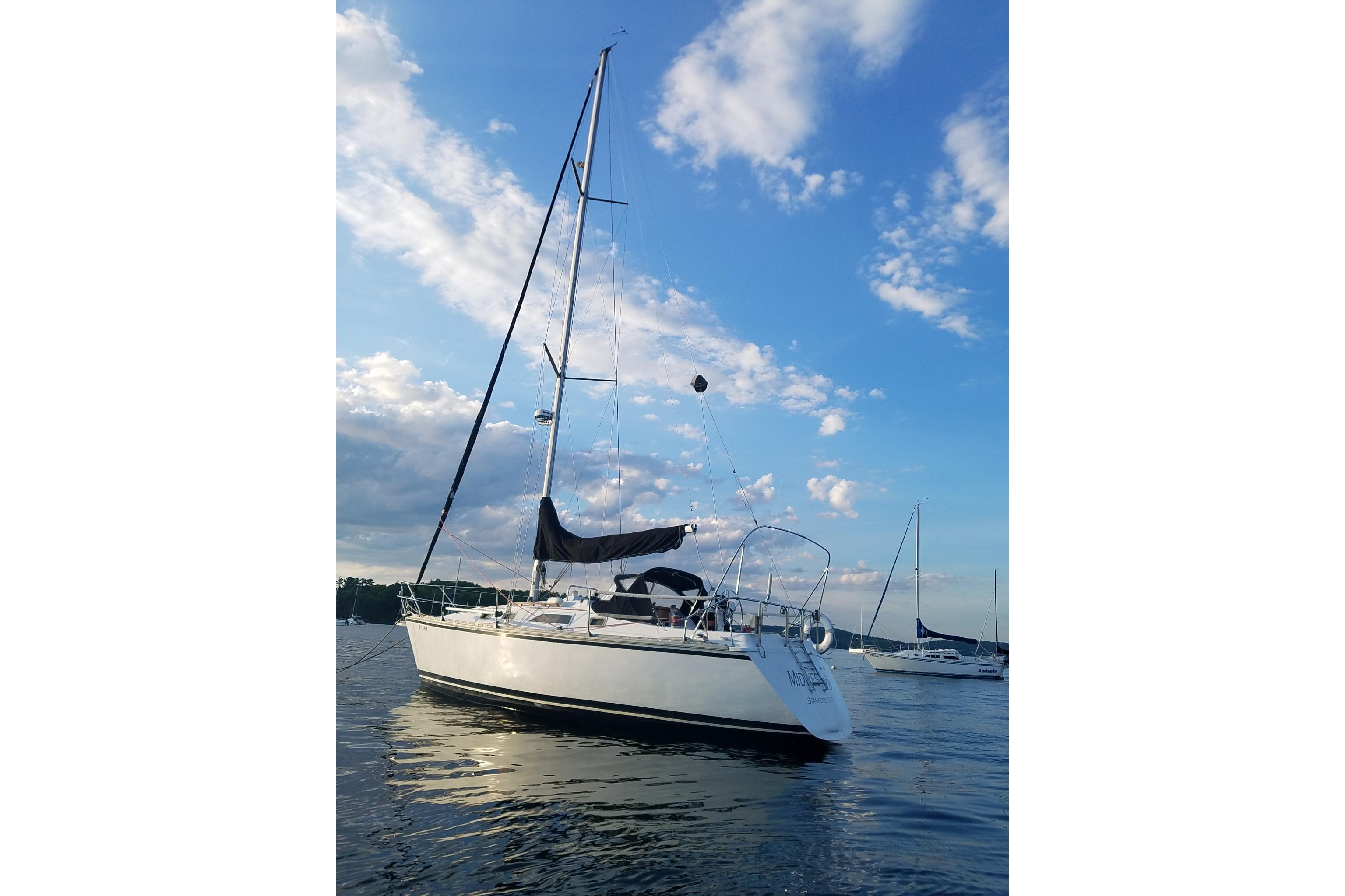 1985 Hunter 31