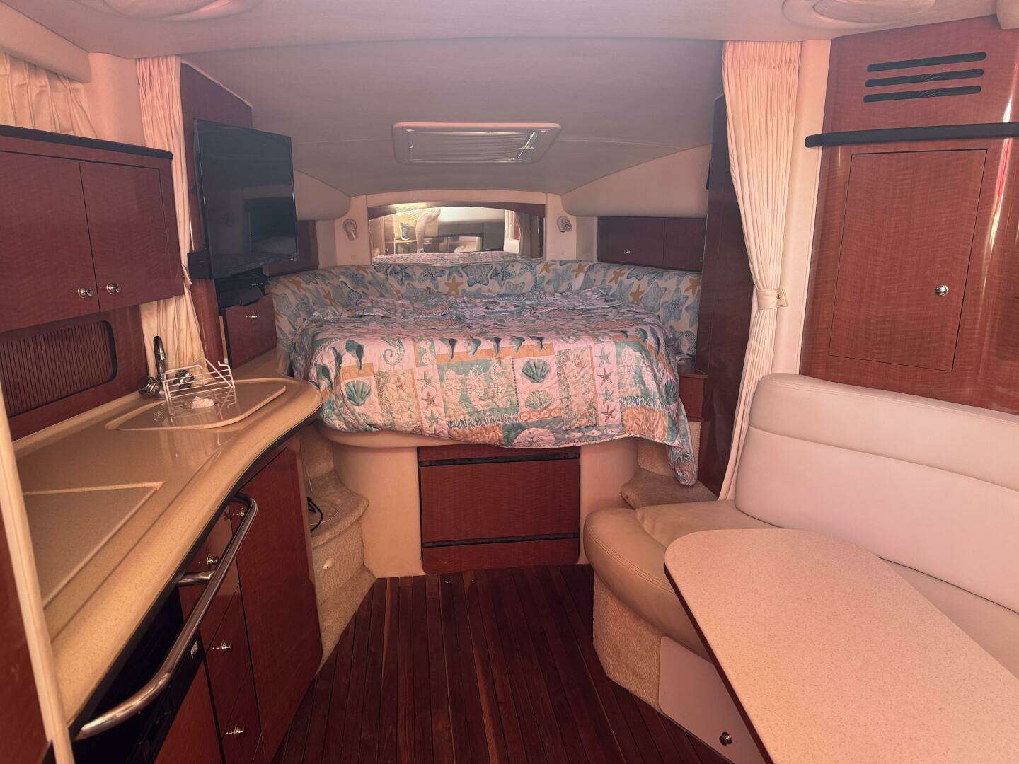 2002 Sea Ray 320 Sundancer - Image 34