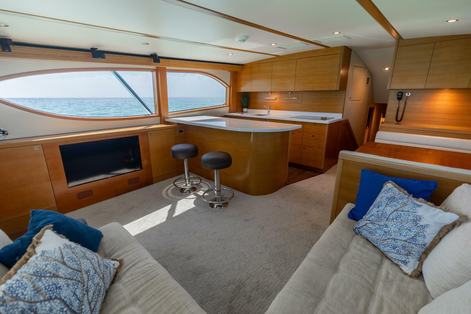 2016 Hatteras GT60 - 22