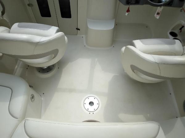2011 Stingray 208CR - 8