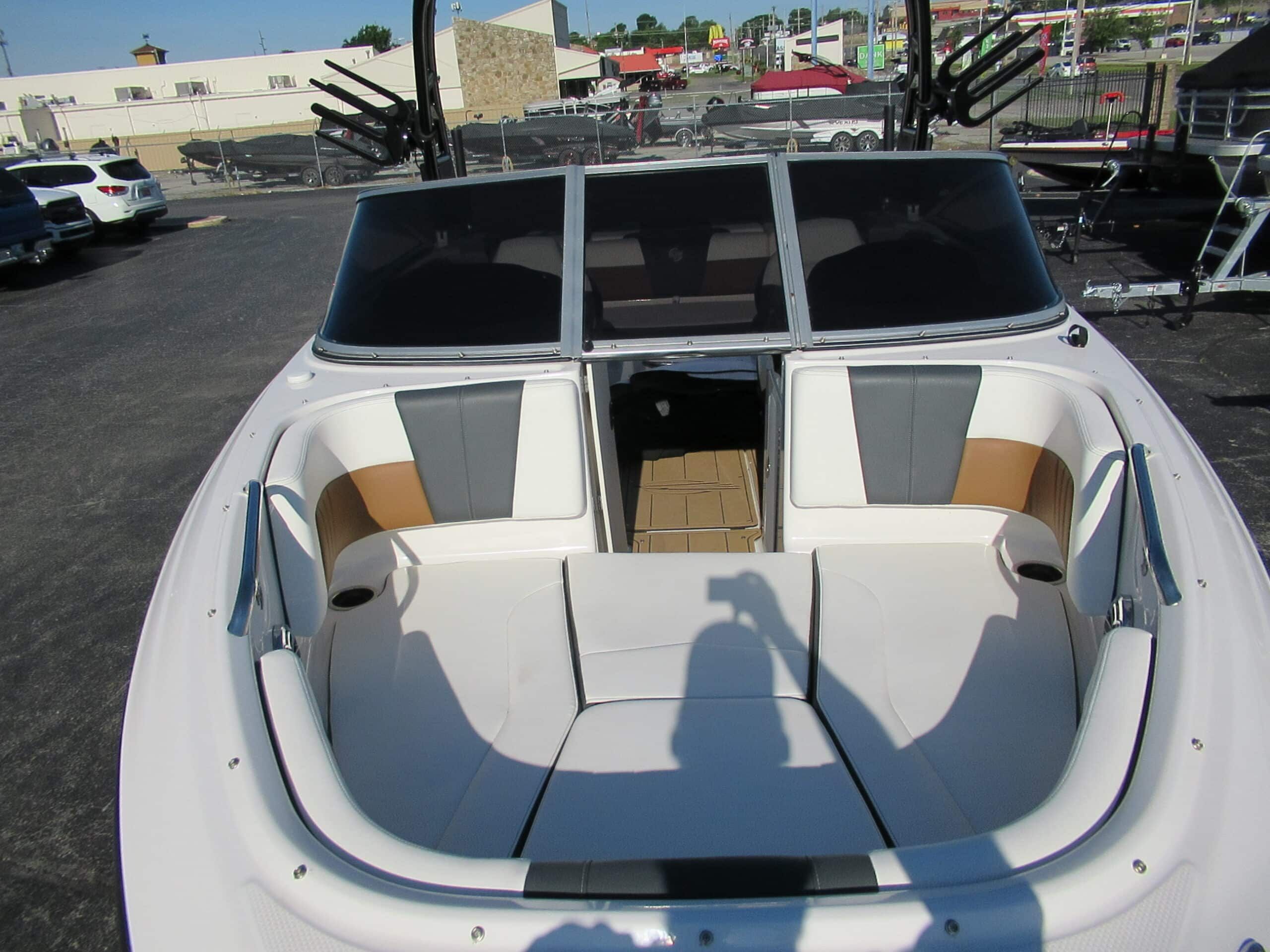 2024 Chaparral 21 Surf - 8