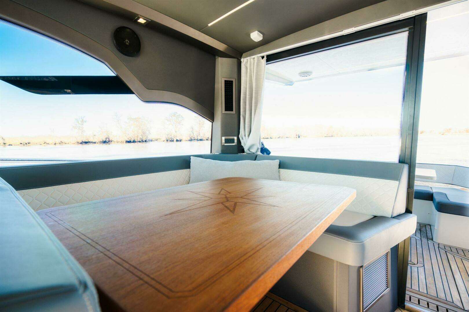 2023 Galeon 425 HTS - Image 22