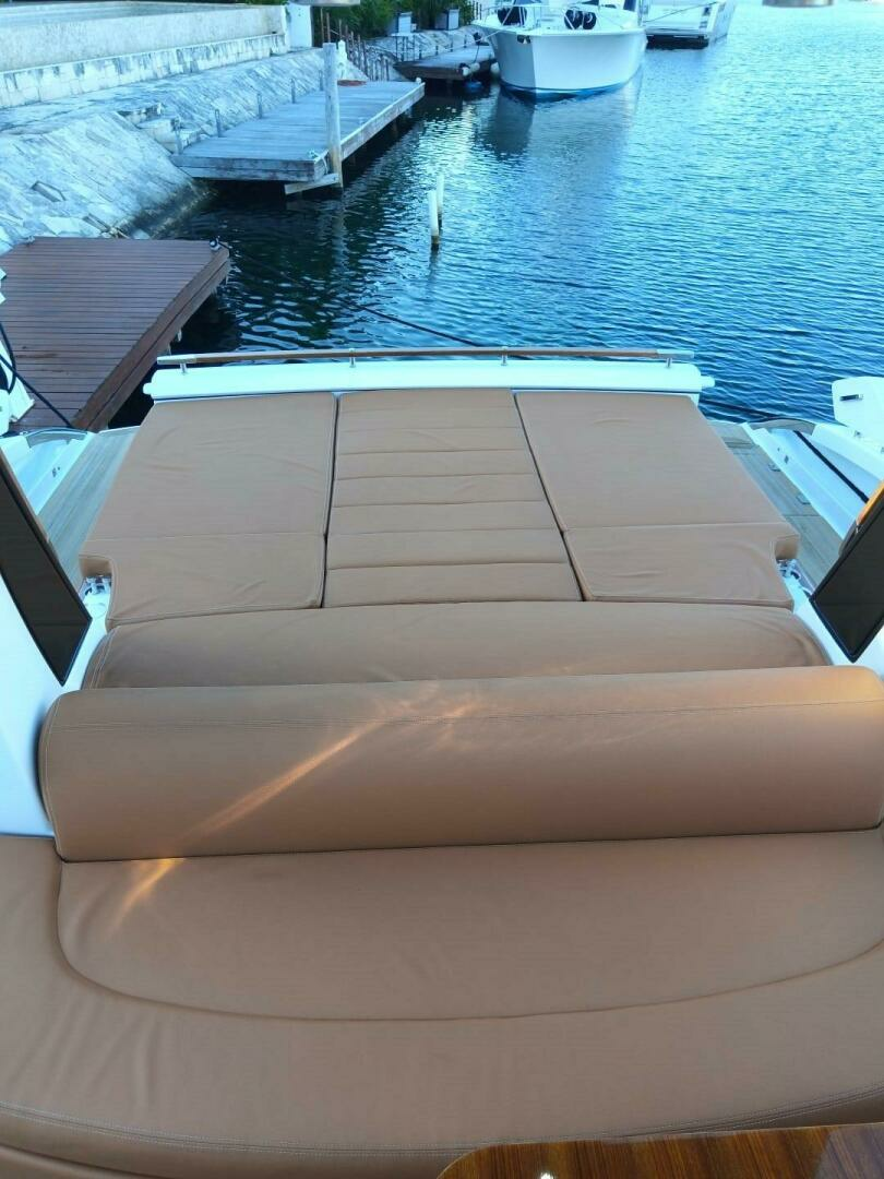 2019 Riva — - Image 13