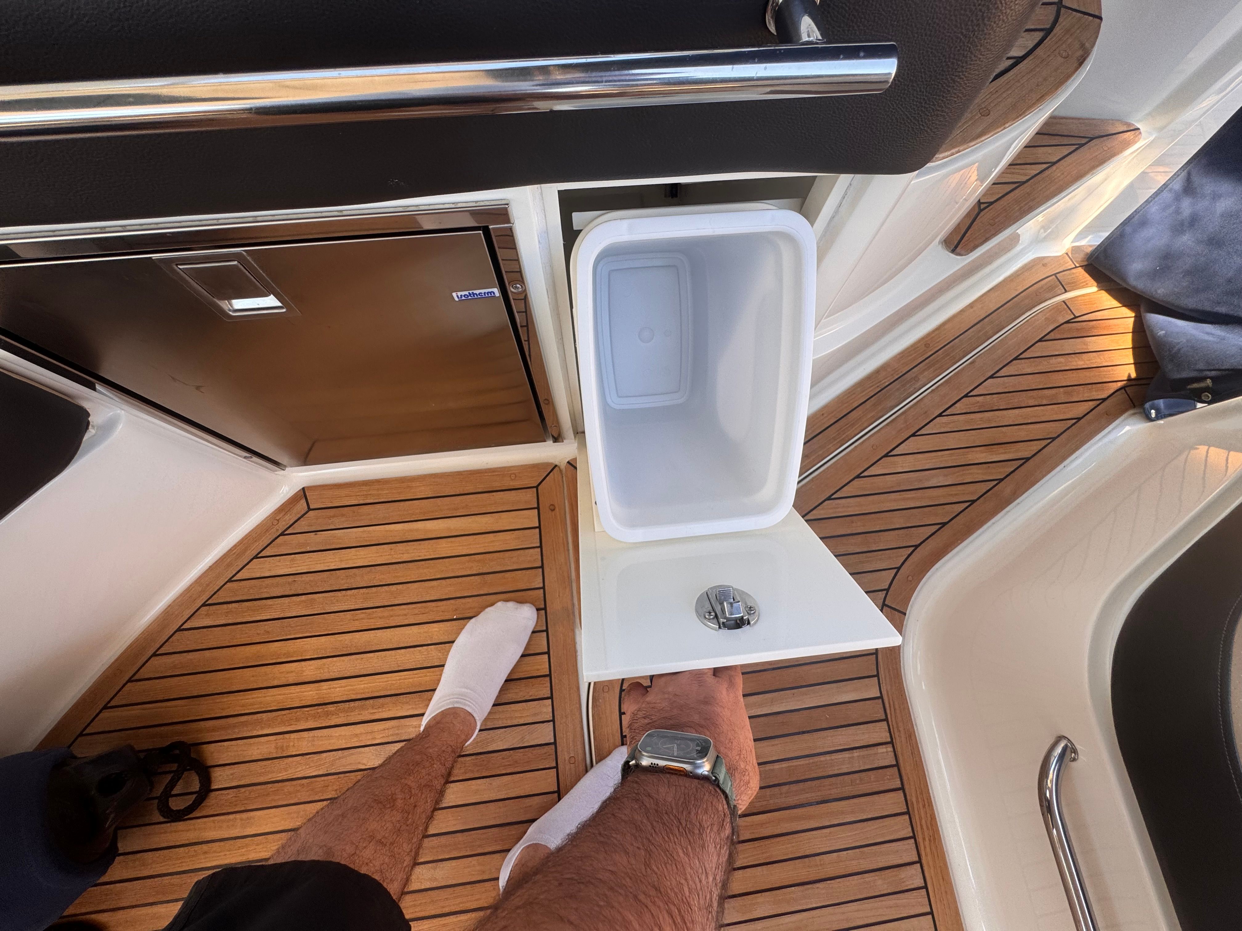 2019 Sea Ray Sundancer 320 - 16