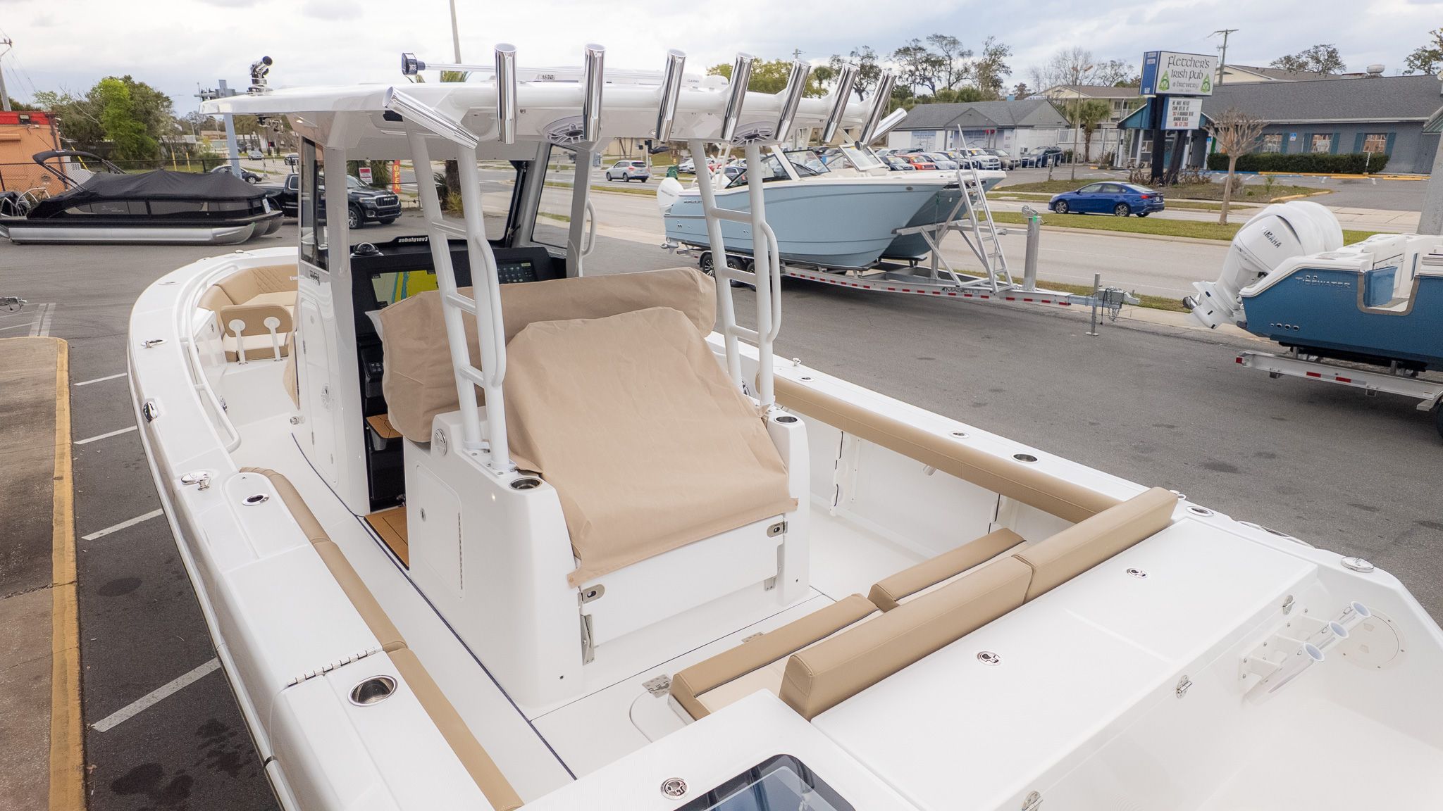 2026 Everglades 335 Center Console - 31