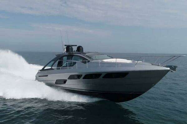 2019 Pershing 5X