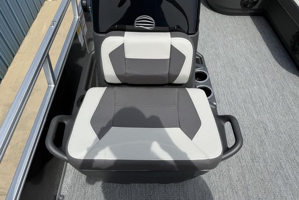 2026 Sun Tracker Bass Buggy 16 XL Select boat seat with gray and white upholstery.