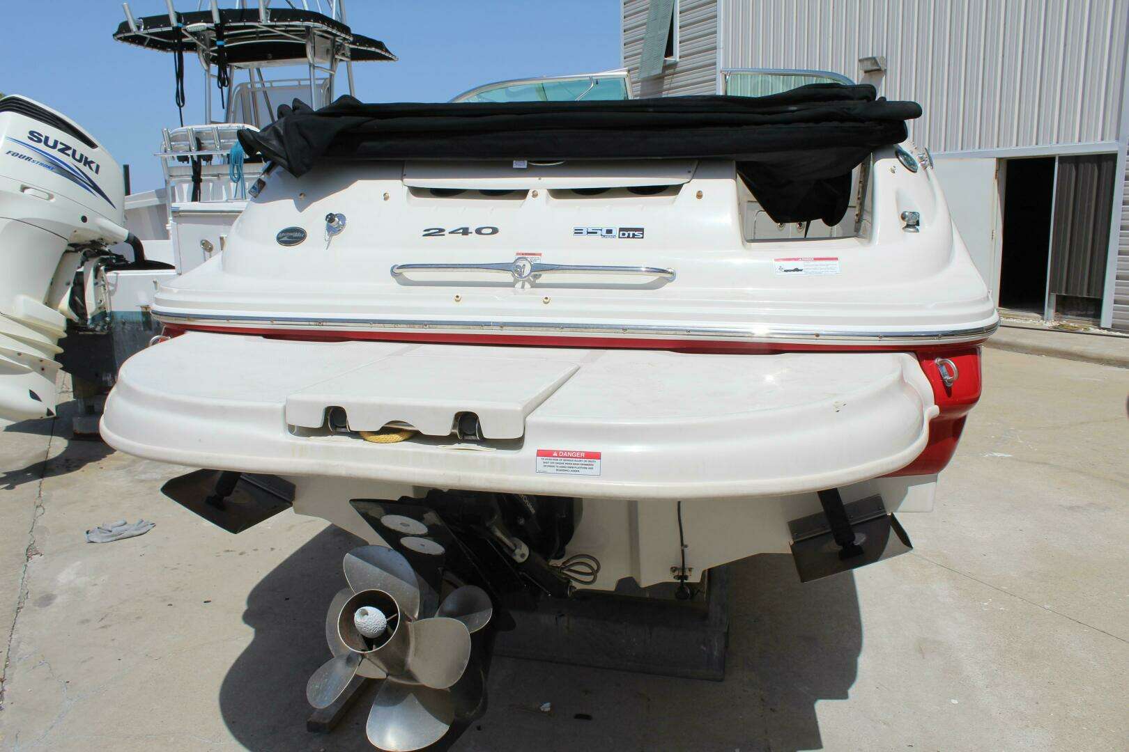 2008 Sea Ray 240 Sundeck - Image 11