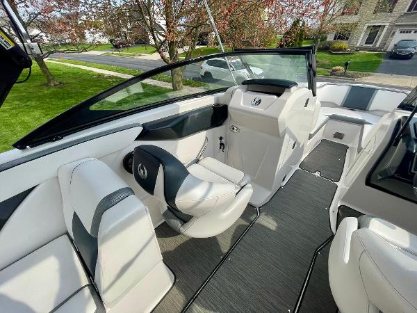 2019 Scarab 255 ID Wake Edition - 6