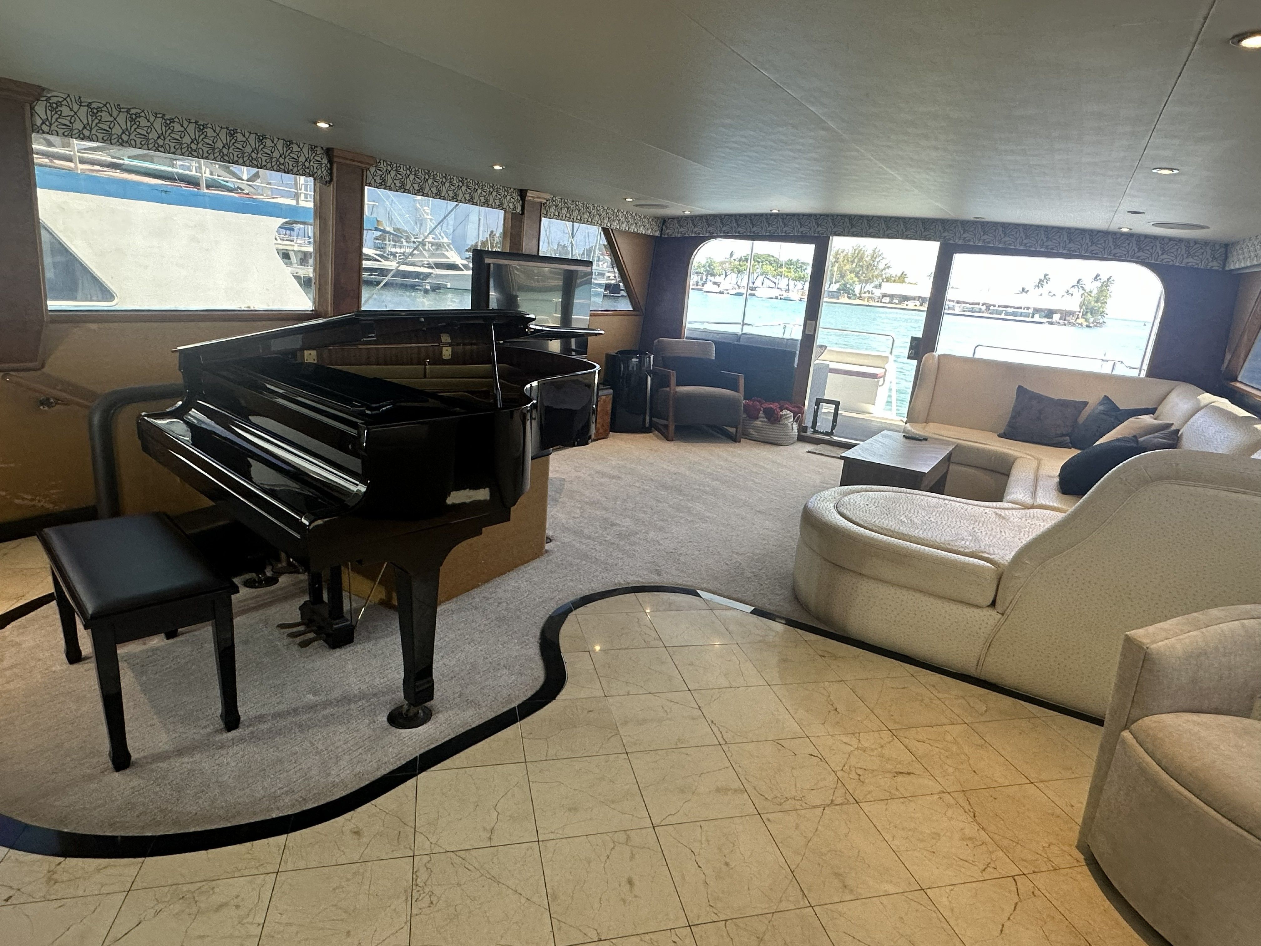 1986 Broward 94' Motor Yacht - 9