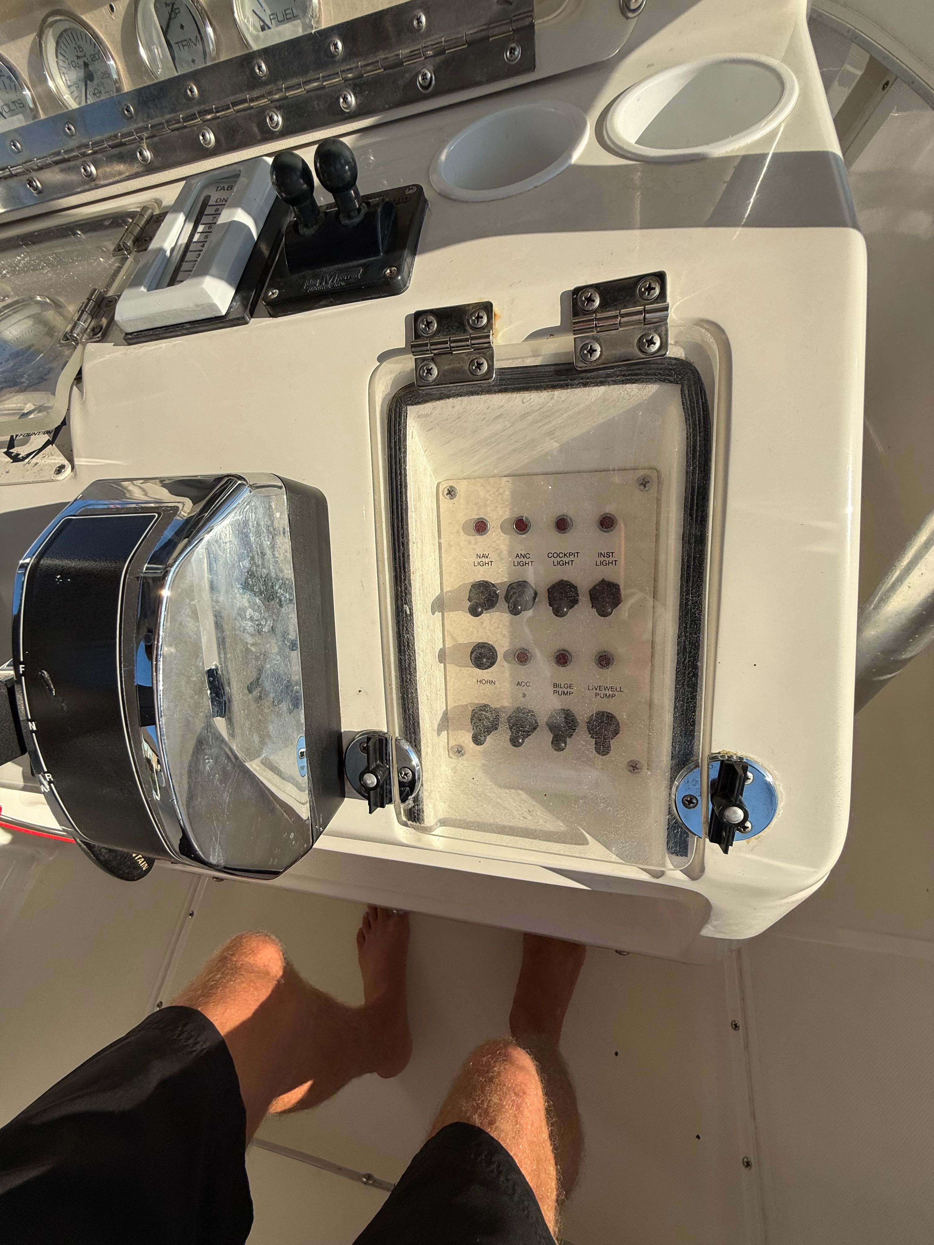 1998 Fountain Sportfish Cruiser - 16