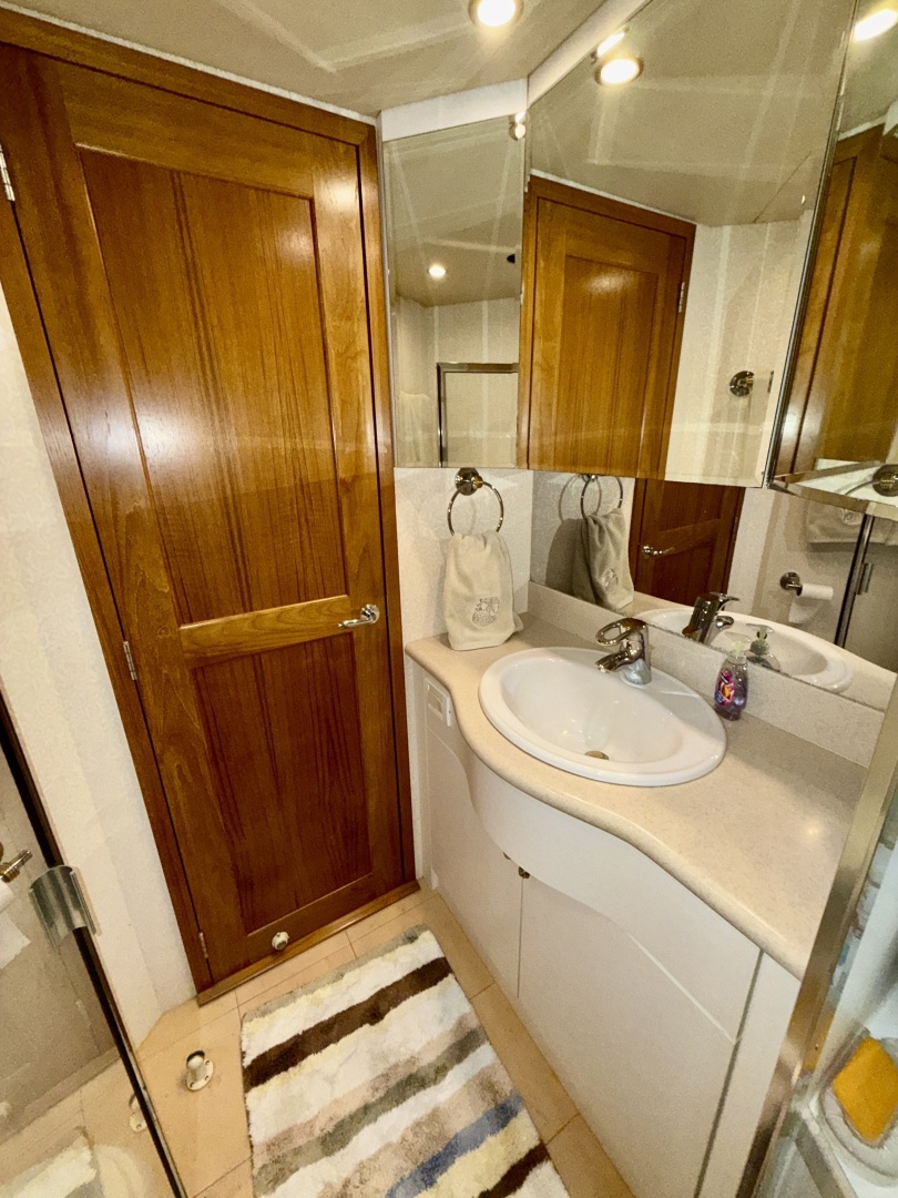2001 Pacific Mariner — - Image 29