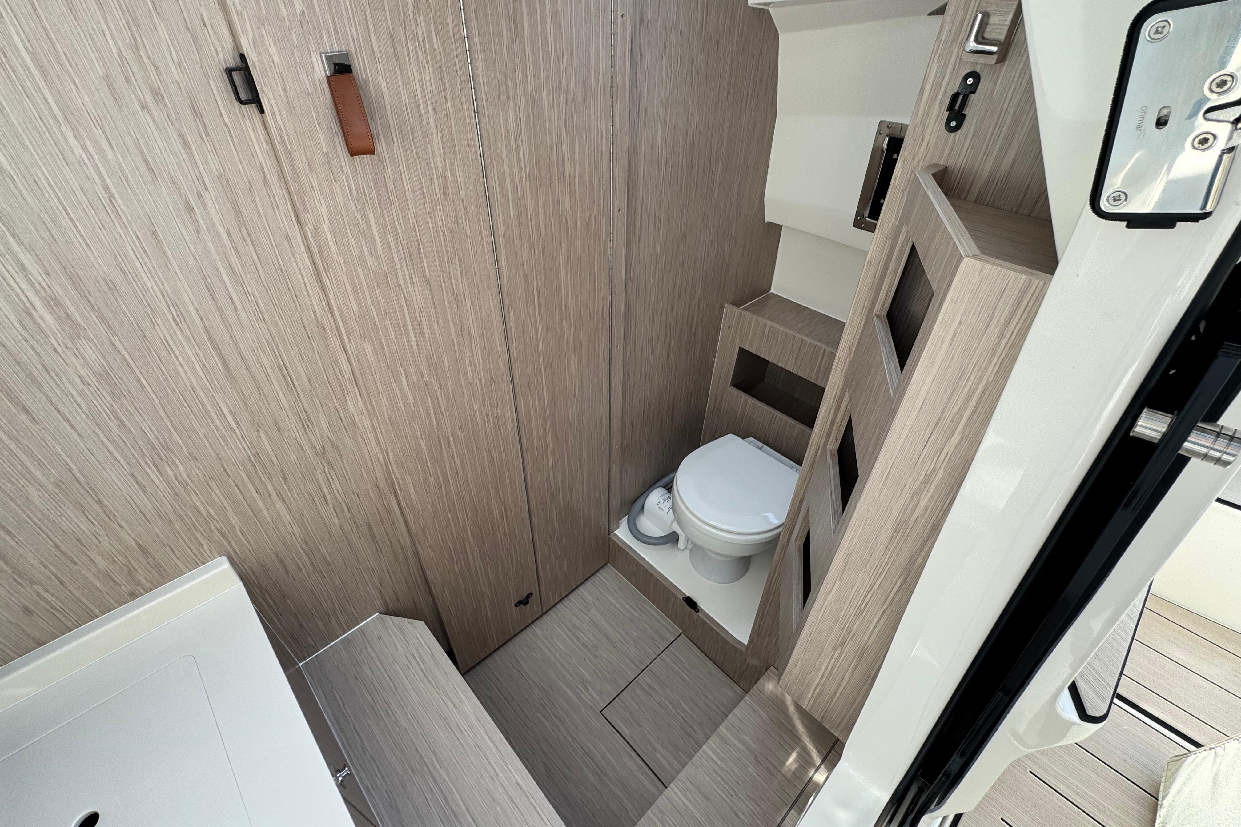 2025 Nuova Jolly Prince 30 Sport Cabin interior with modern bathroom design.