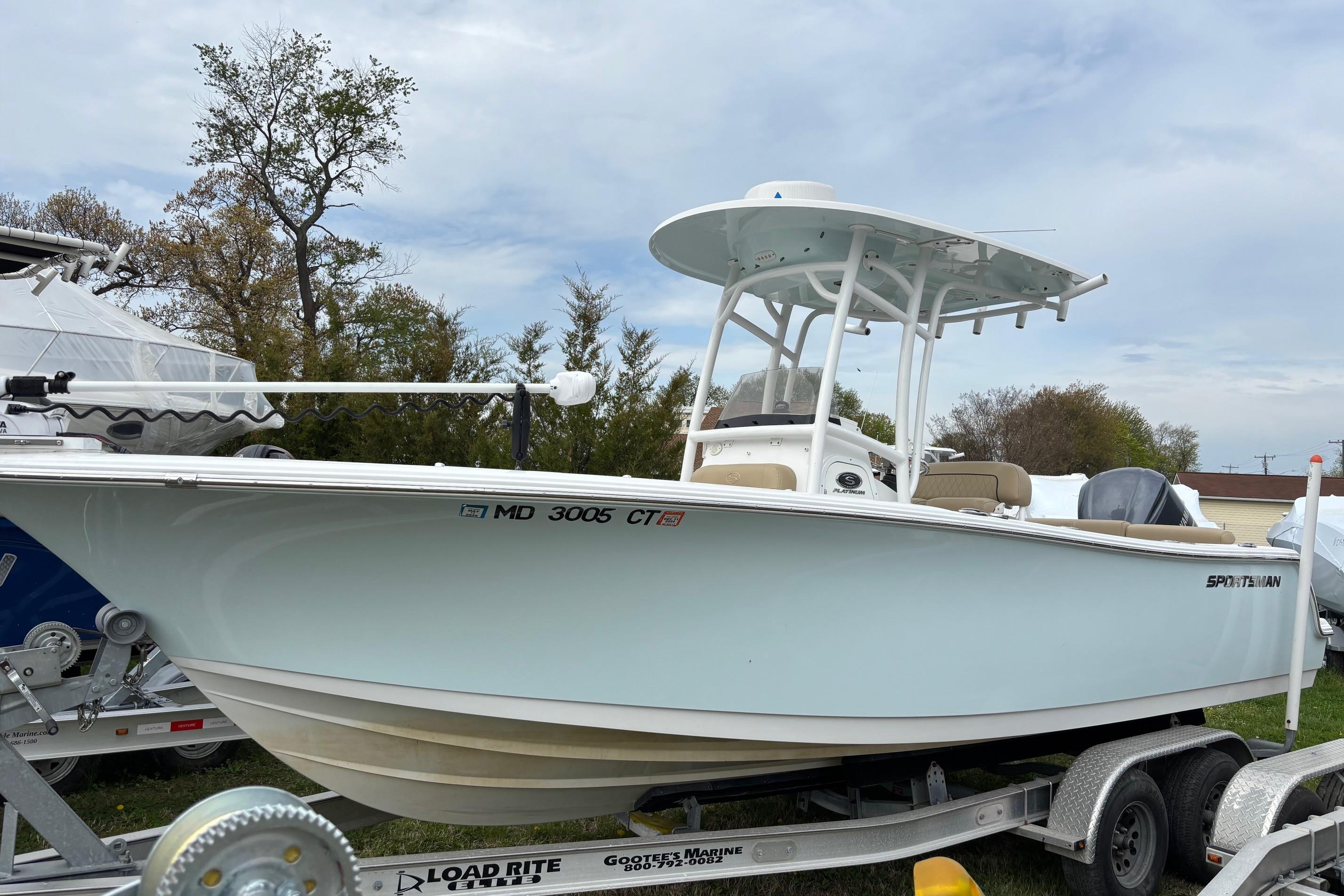 2018 Sportsman Heritage 231 Center Console