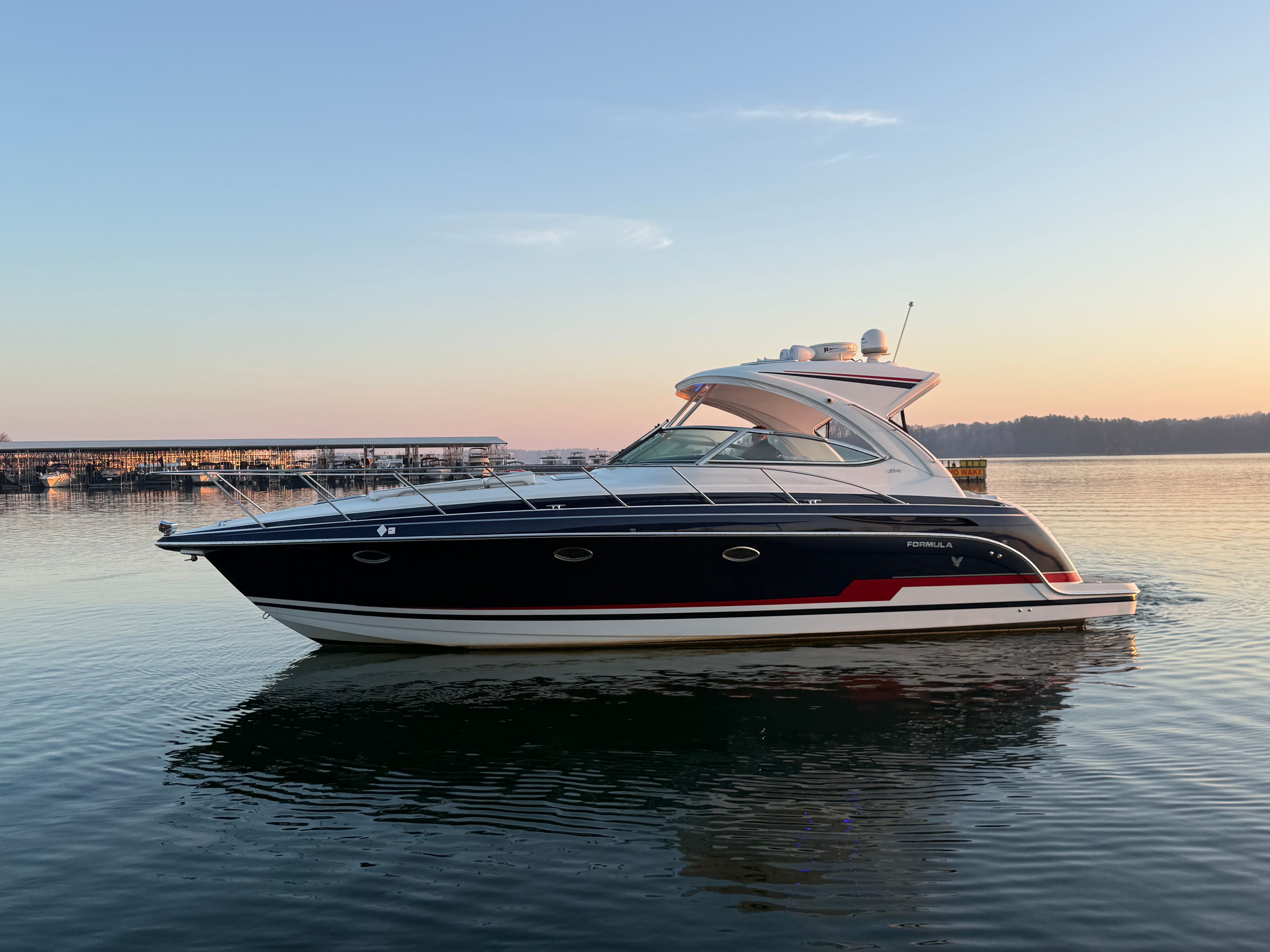 2015 Formula 37 Performance Cruiser
