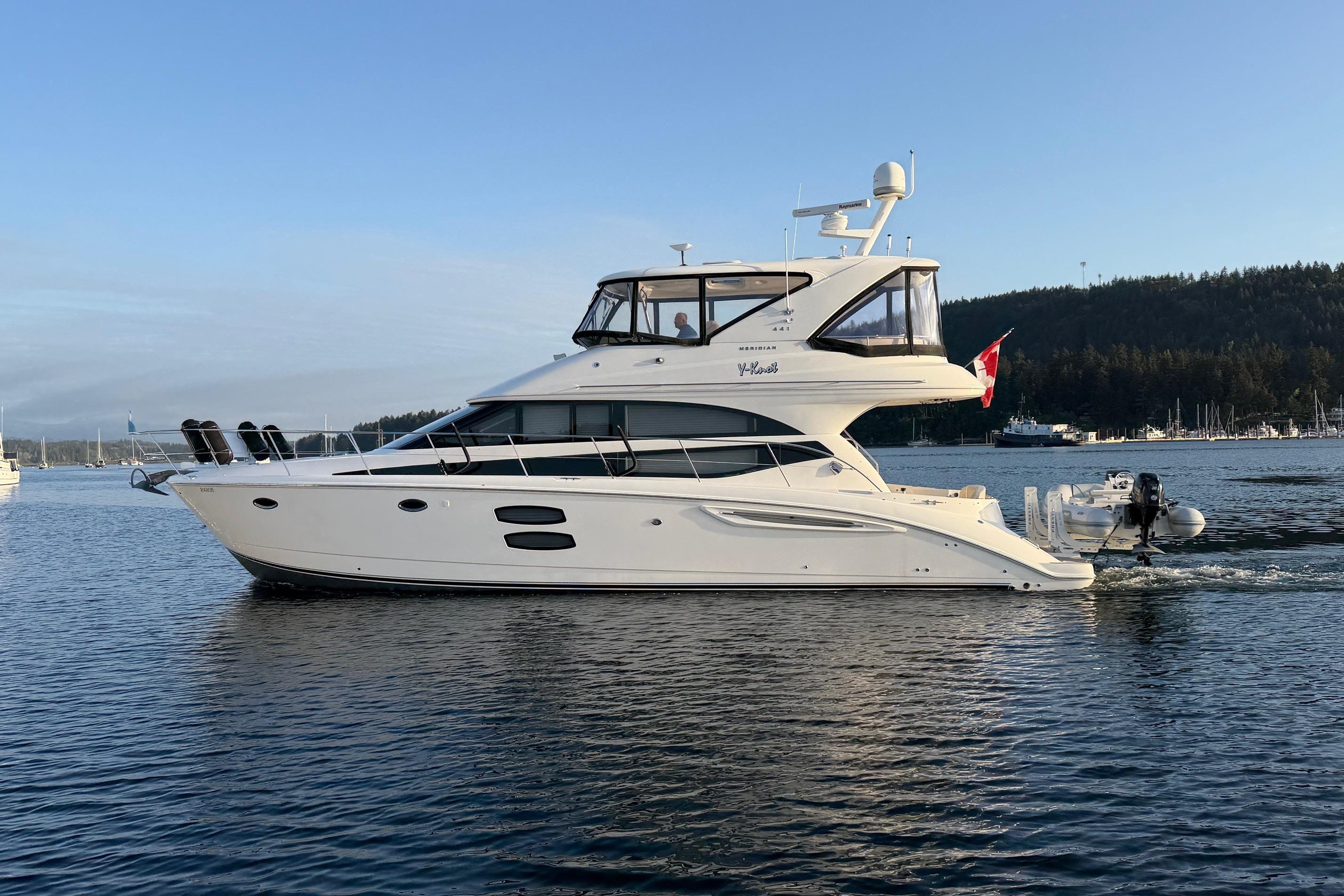 2013 Meridian 441 Sedan