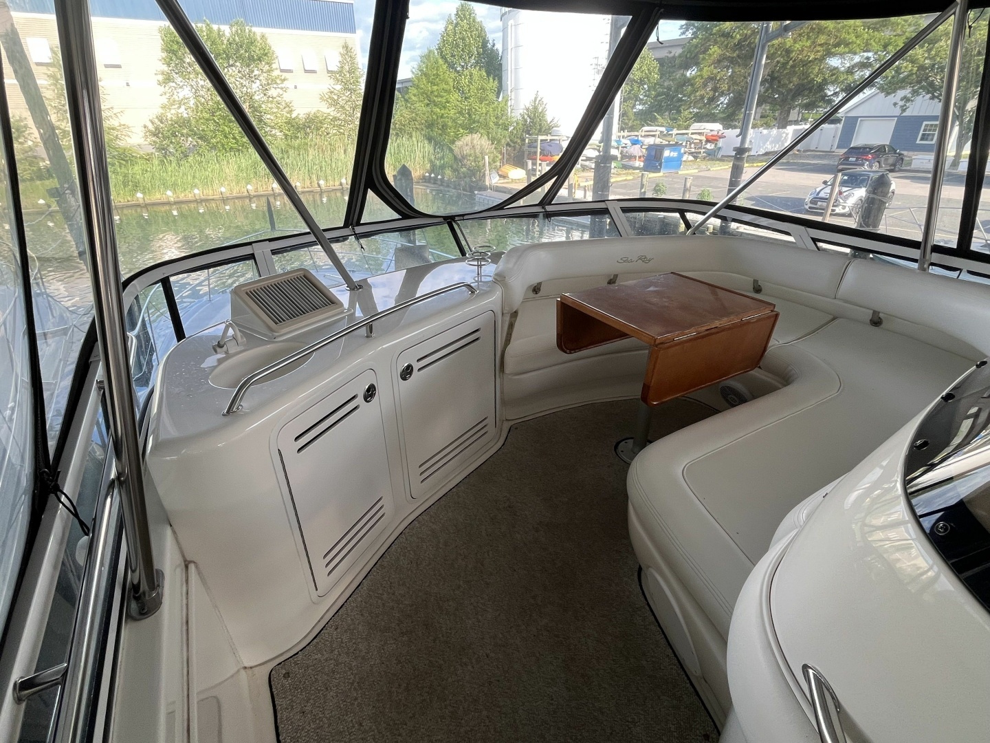 2003 Sea Ray 480 Sedan Bridge - Image 11