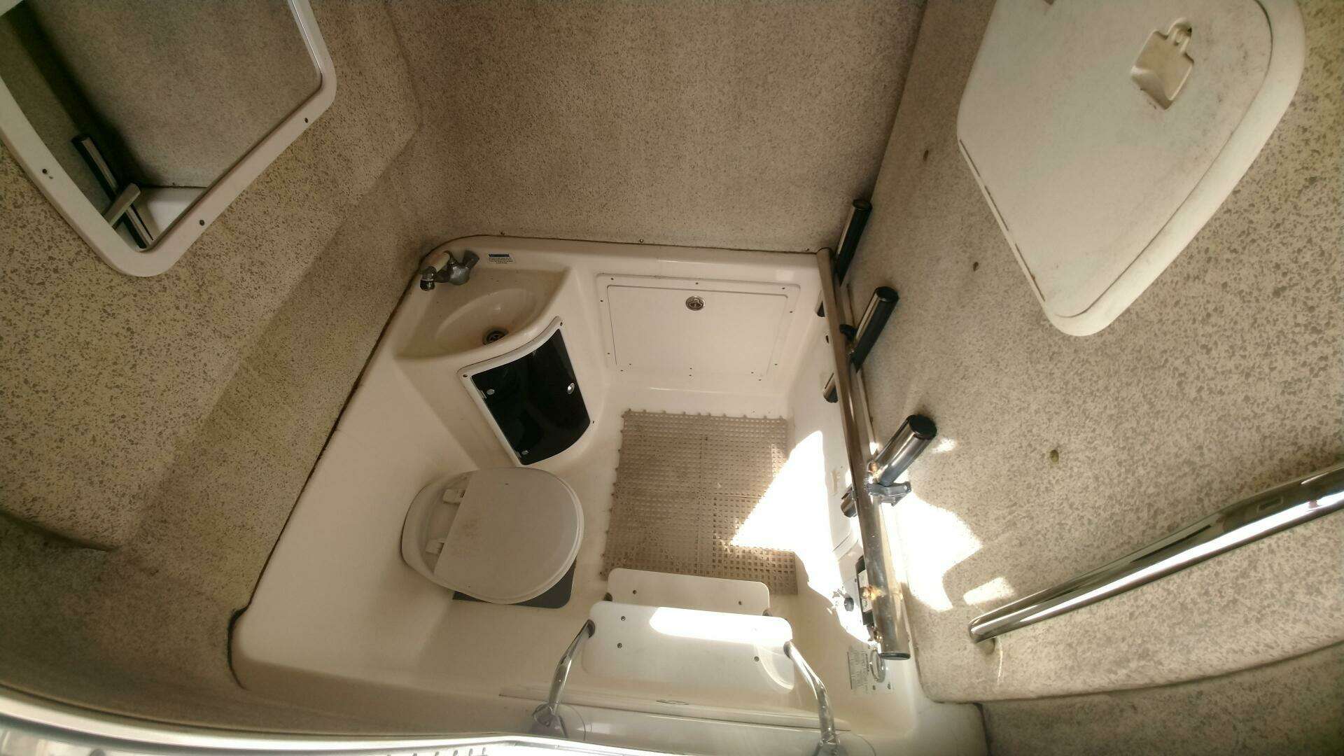 2006 Wellcraft 352 Sport - Image 8