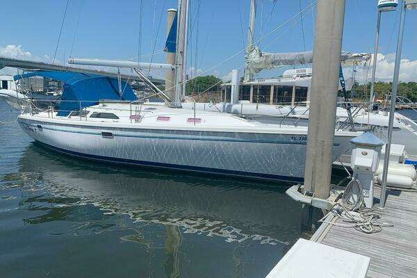 1995 Catalina 42 Mk II