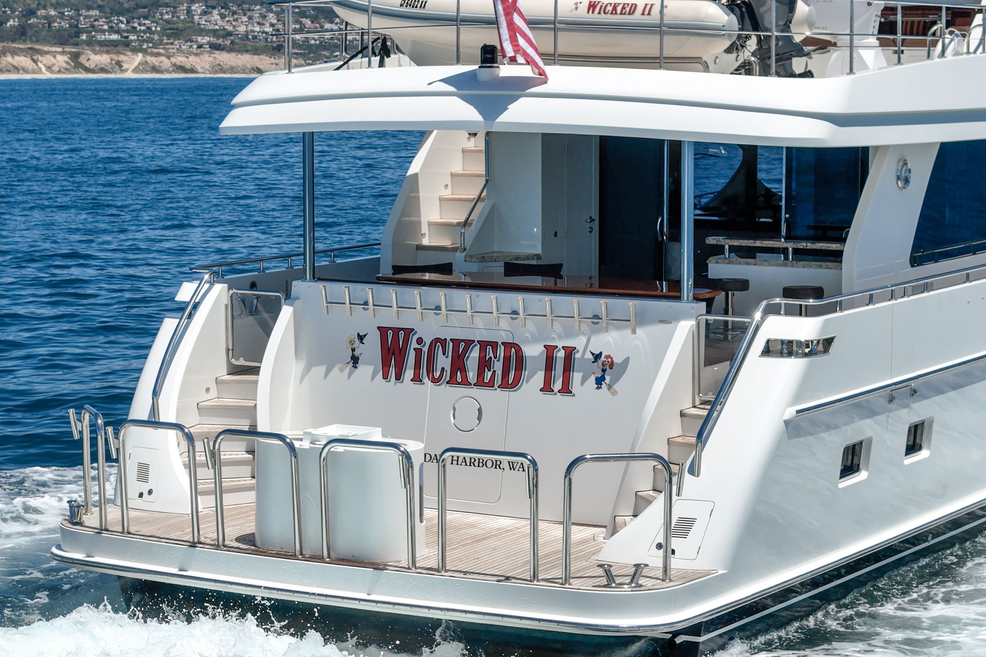 2015 Ocean Alexander 90 Skylounge Motoryacht - 23