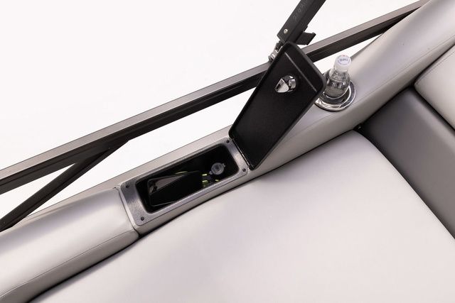 2026 SunCatcher Fusion 324SS - 85