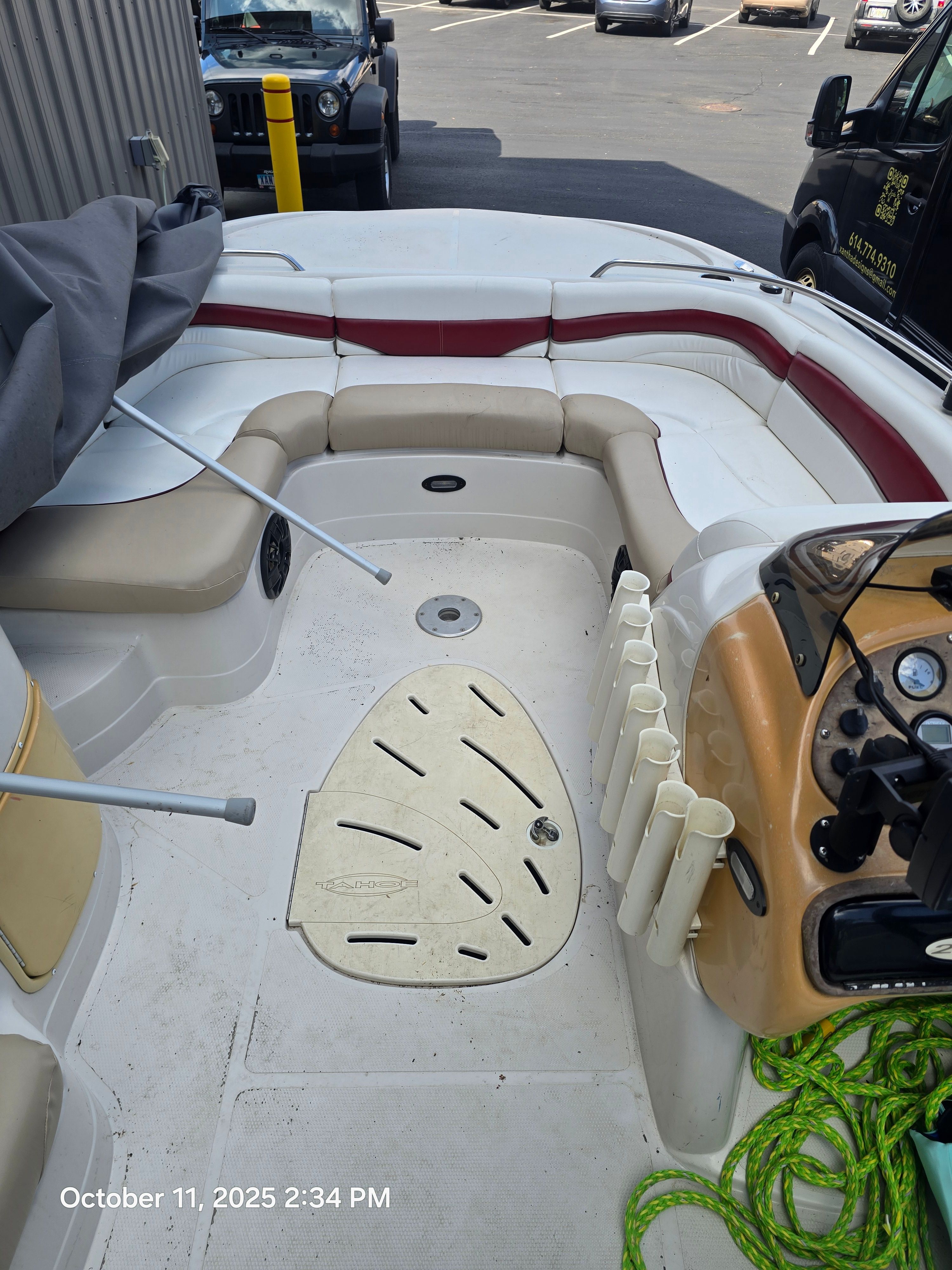 2001 Tracker 202 tahoe deck boat - 11