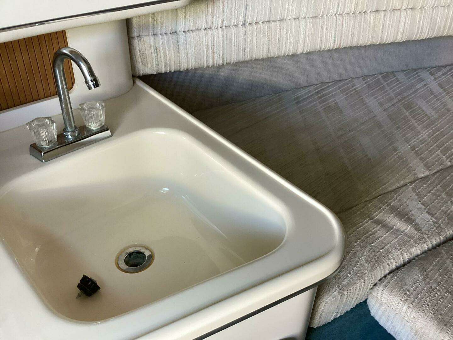 1992 Sea Ray 300 Weekender - Image 6