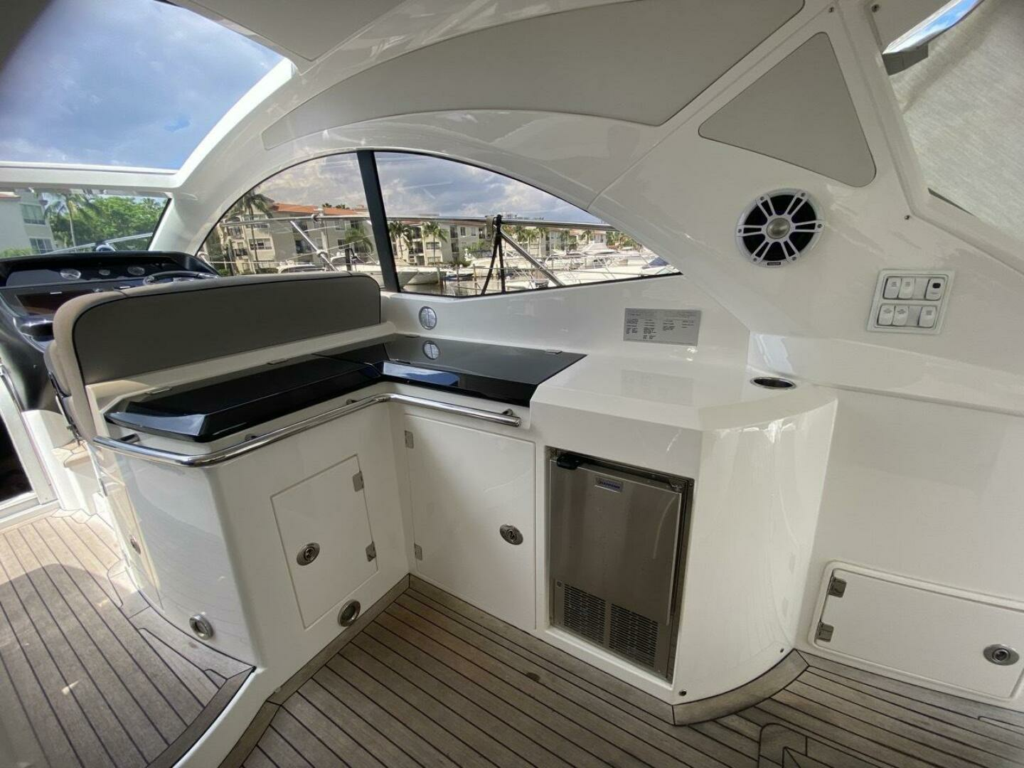 2014 Sunseeker 48 Portofino XPS - Image 18