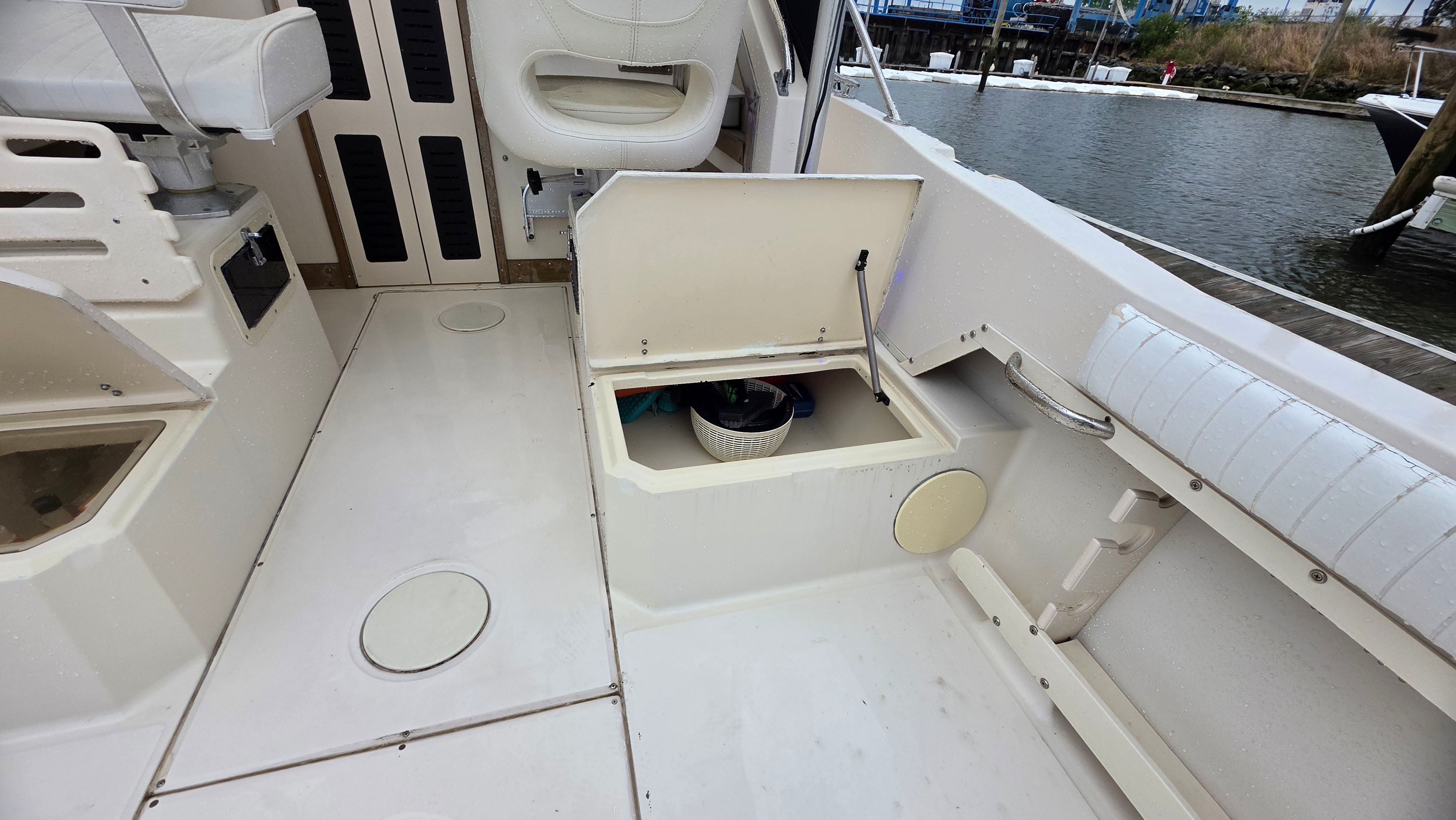 1993 Grady-White Seafarer - 11