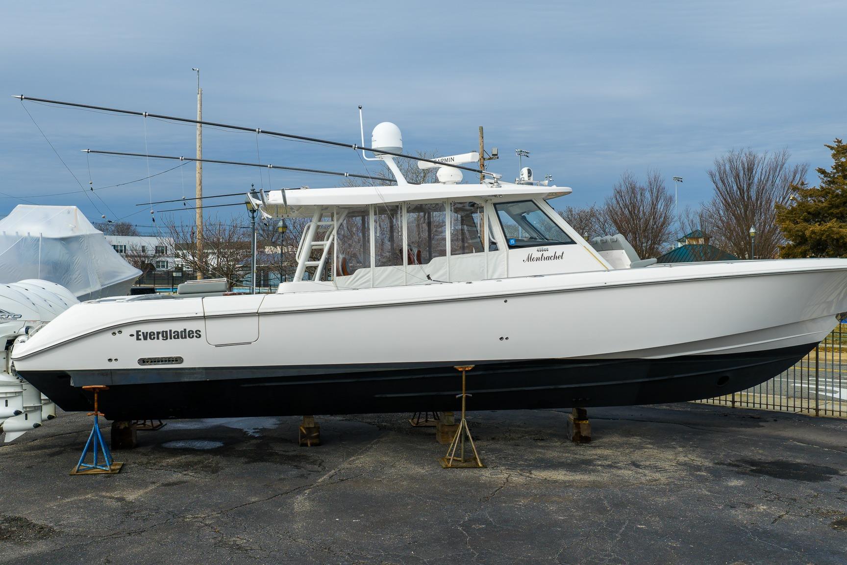 2023 Everglades 455 Center Console