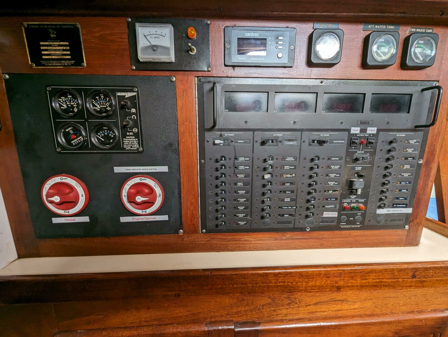 1989 Freedom 45 CC - Image 23