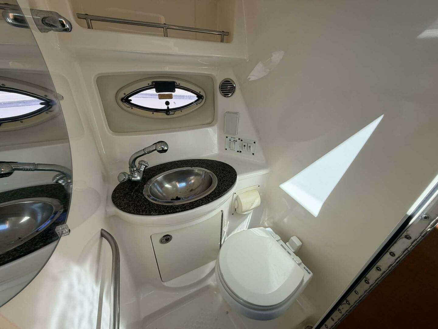 2008 Chaparral 250 Signature - Image 29