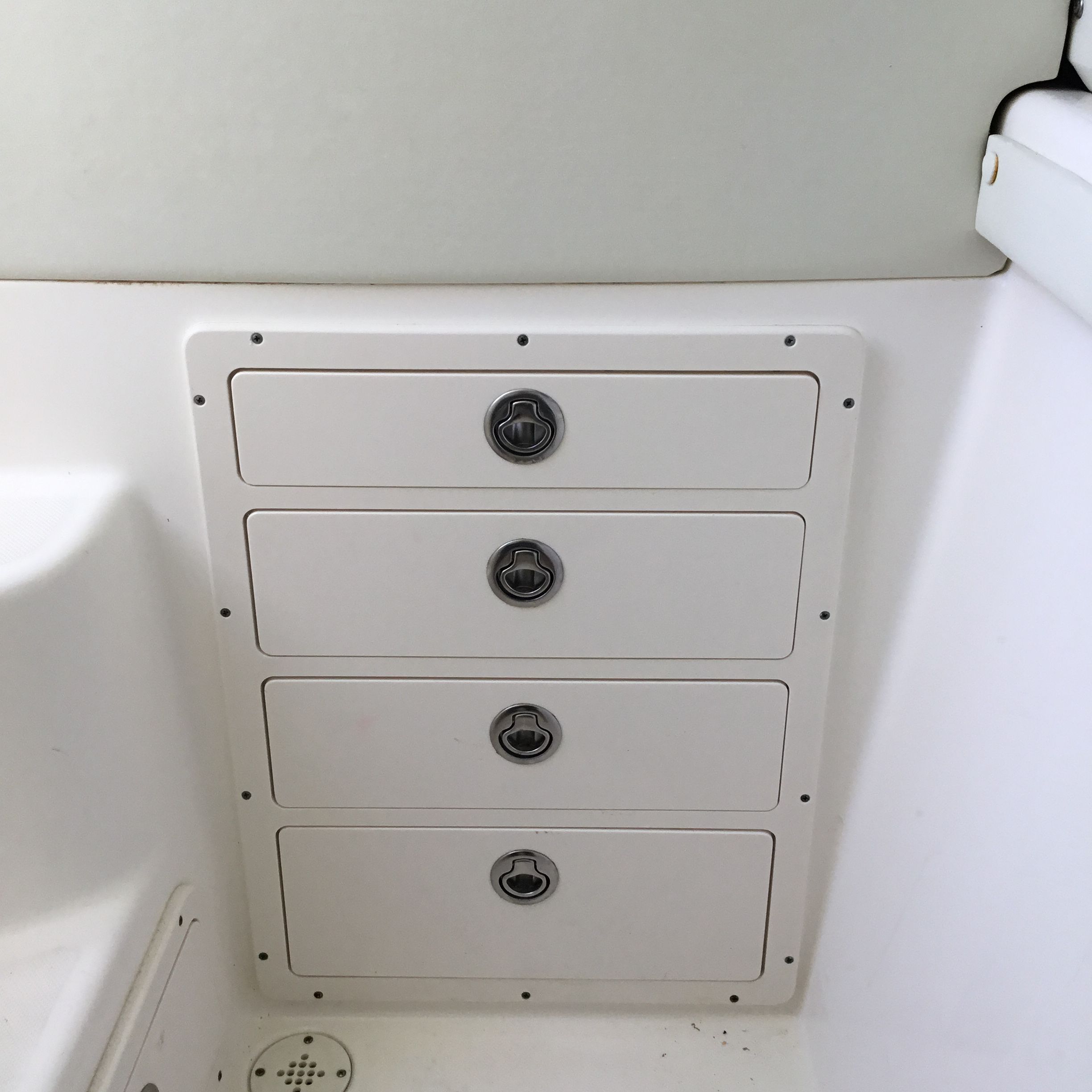 2004 Century 3200 Center Console - 20