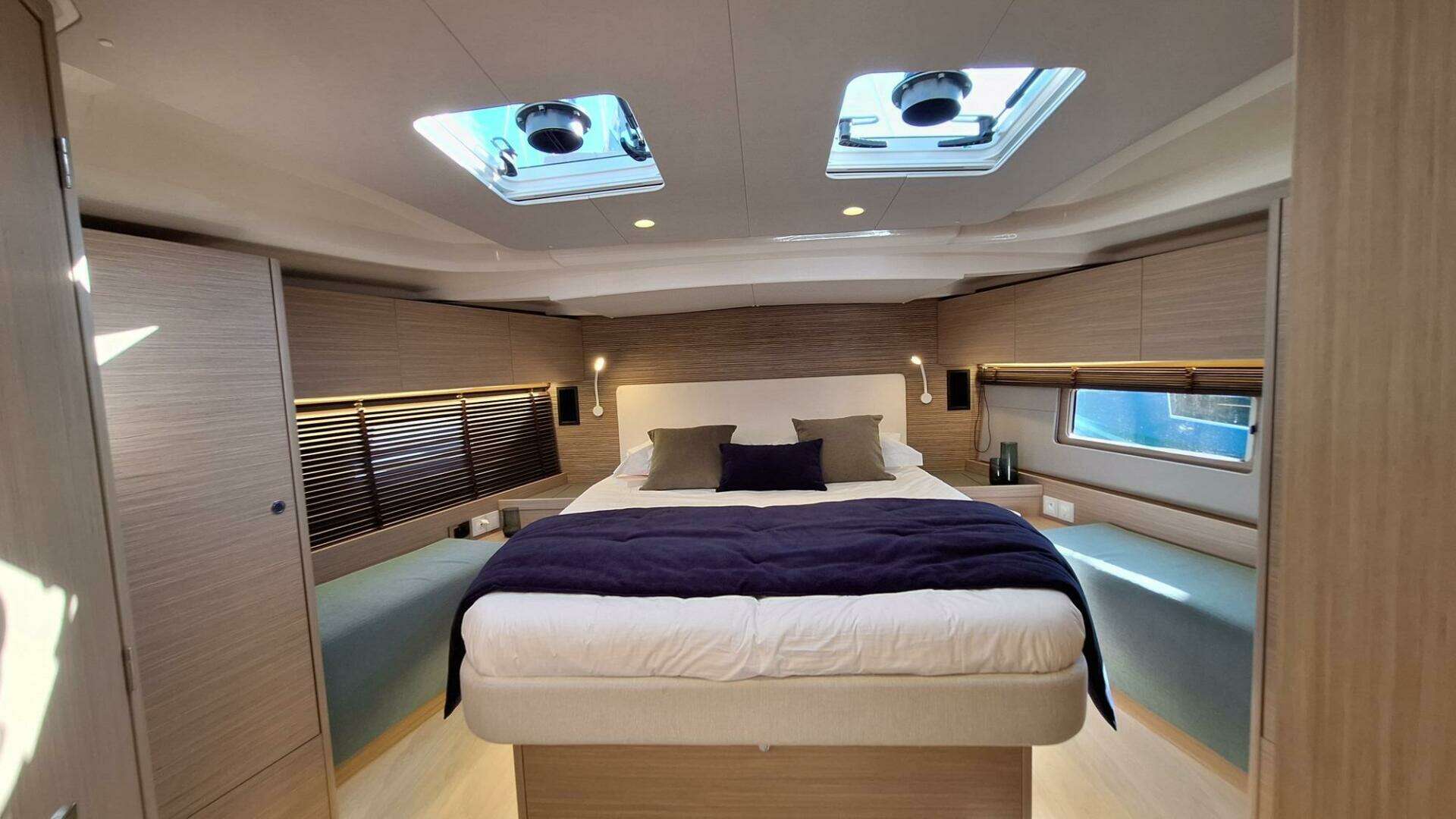 2026 Beneteau Oceanis 52 - Image 24
