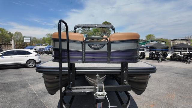 2025 Bennington M Swingback 24 MSB - 8