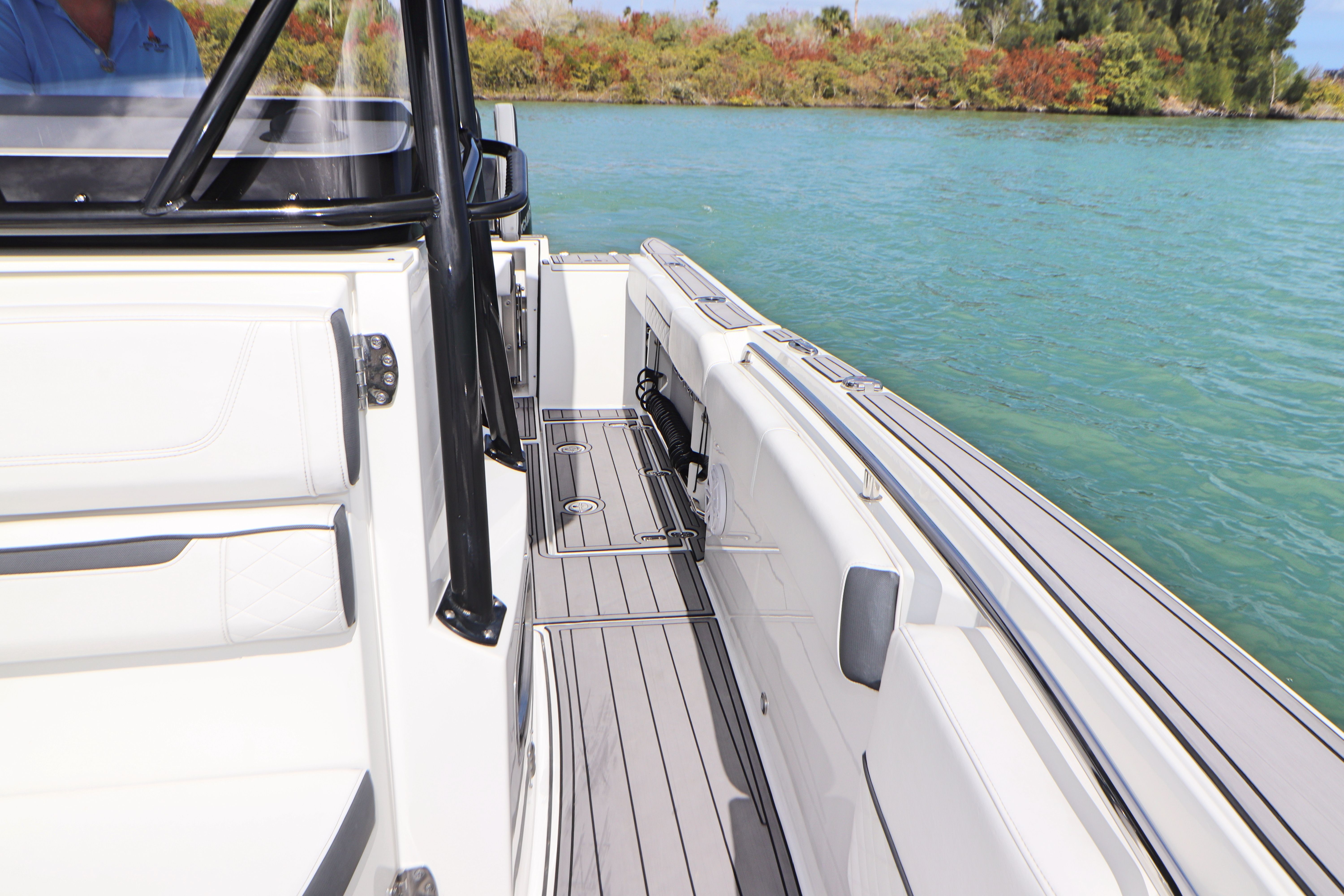 2022 Blackfin 252 CC - 11